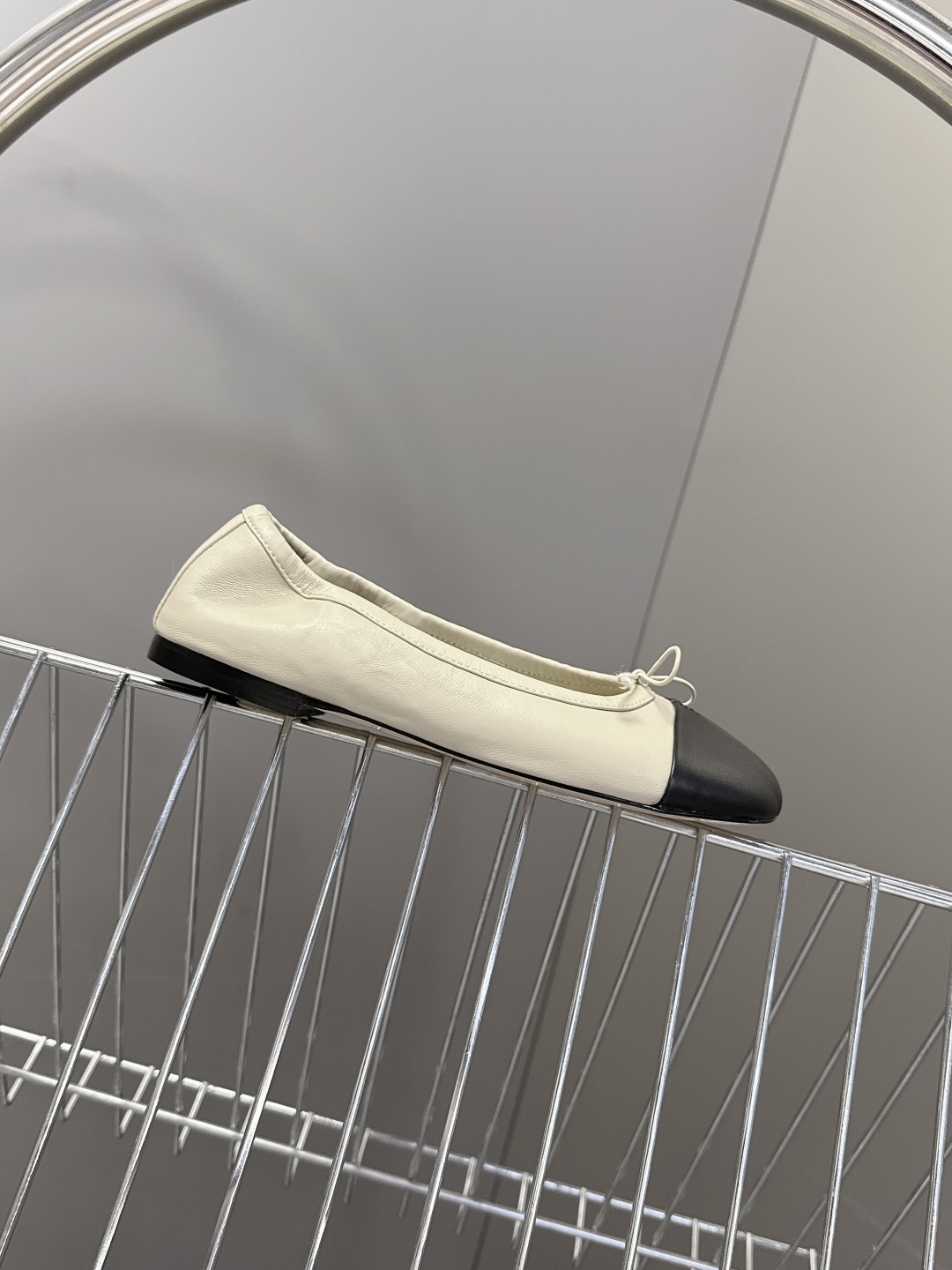 Christen2026春夏最新款分脚趾 玛丽珍 芭蕾舞鞋 超多明星网红种草 柔软绵羊面料加绵羊里皮作为