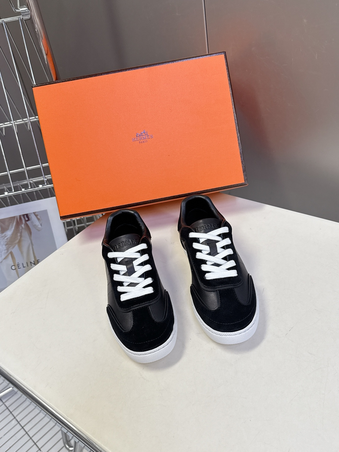 男装➕10 Hermes 爱马仕春夏最新情侣款德训鞋 休闲鞋 超多明星网红种草 专柜非常难配货 采用本质