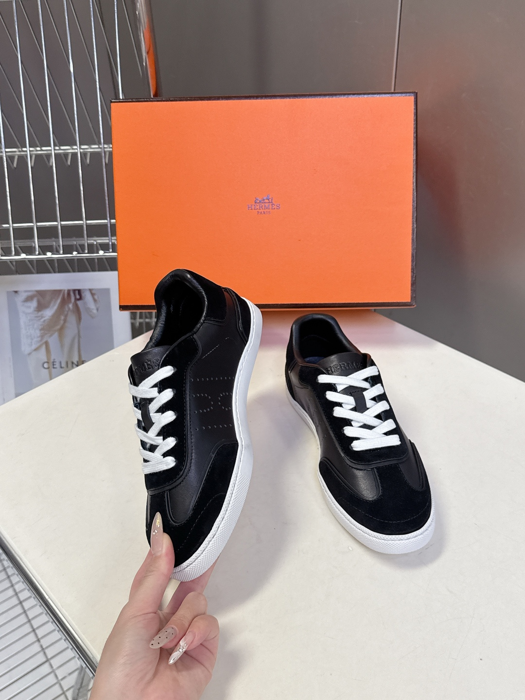 男装➕10 Hermes 爱马仕春夏最新情侣款德训鞋 休闲鞋 超多明星网红种草 专柜非常难配货 采用本质