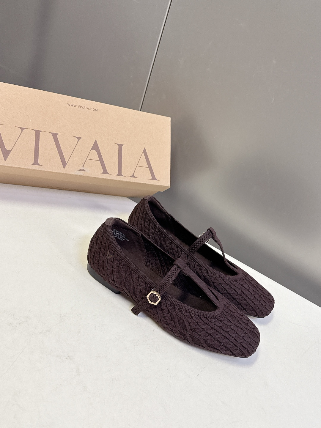 VIVAIA小众品牌春夏最新款玛丽珍鞋 超多明星网红种草 舒适、环保、时尚 为品牌核心的鞋履品牌Jenn