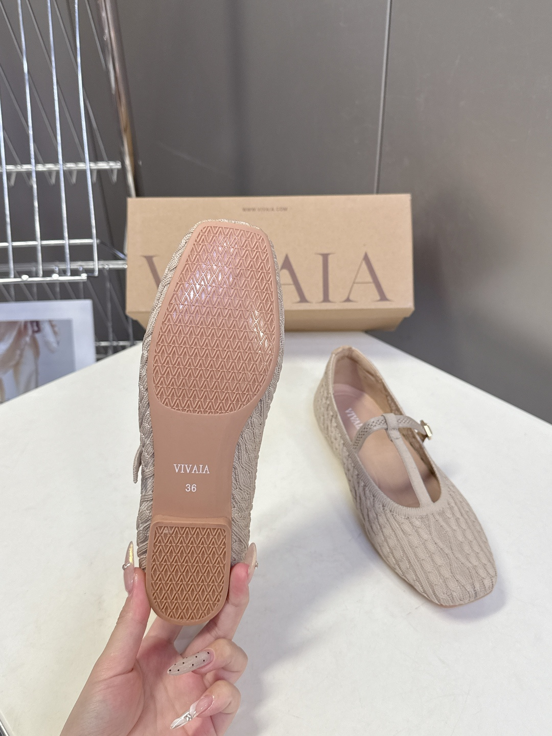 VIVAIA小众品牌春夏最新款玛丽珍鞋 超多明星网红种草 舒适、环保、时尚 为品牌核心的鞋履品牌Jenn