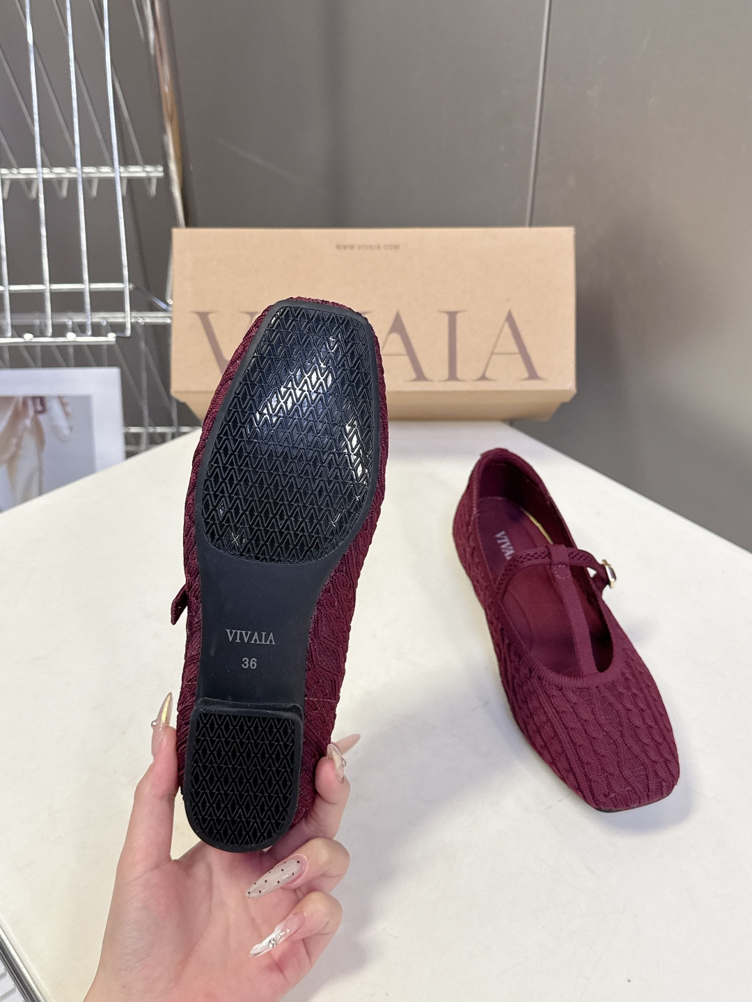 VIVAIA小众品牌春夏最新款玛丽珍鞋 超多明星网红种草 舒适、环保、时尚 为品牌核心的鞋履品牌Jenn