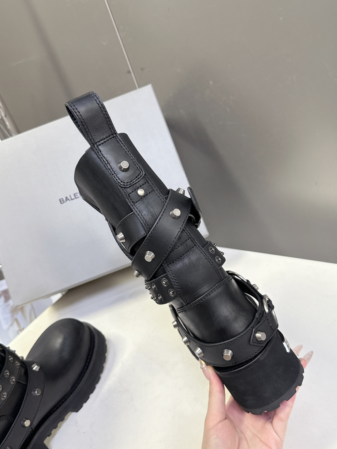 男➕20 Balenciaga巴黎世家25FW毒液Venom情侣款高筒靴 中筒靴 请认准高版本 这款靴子