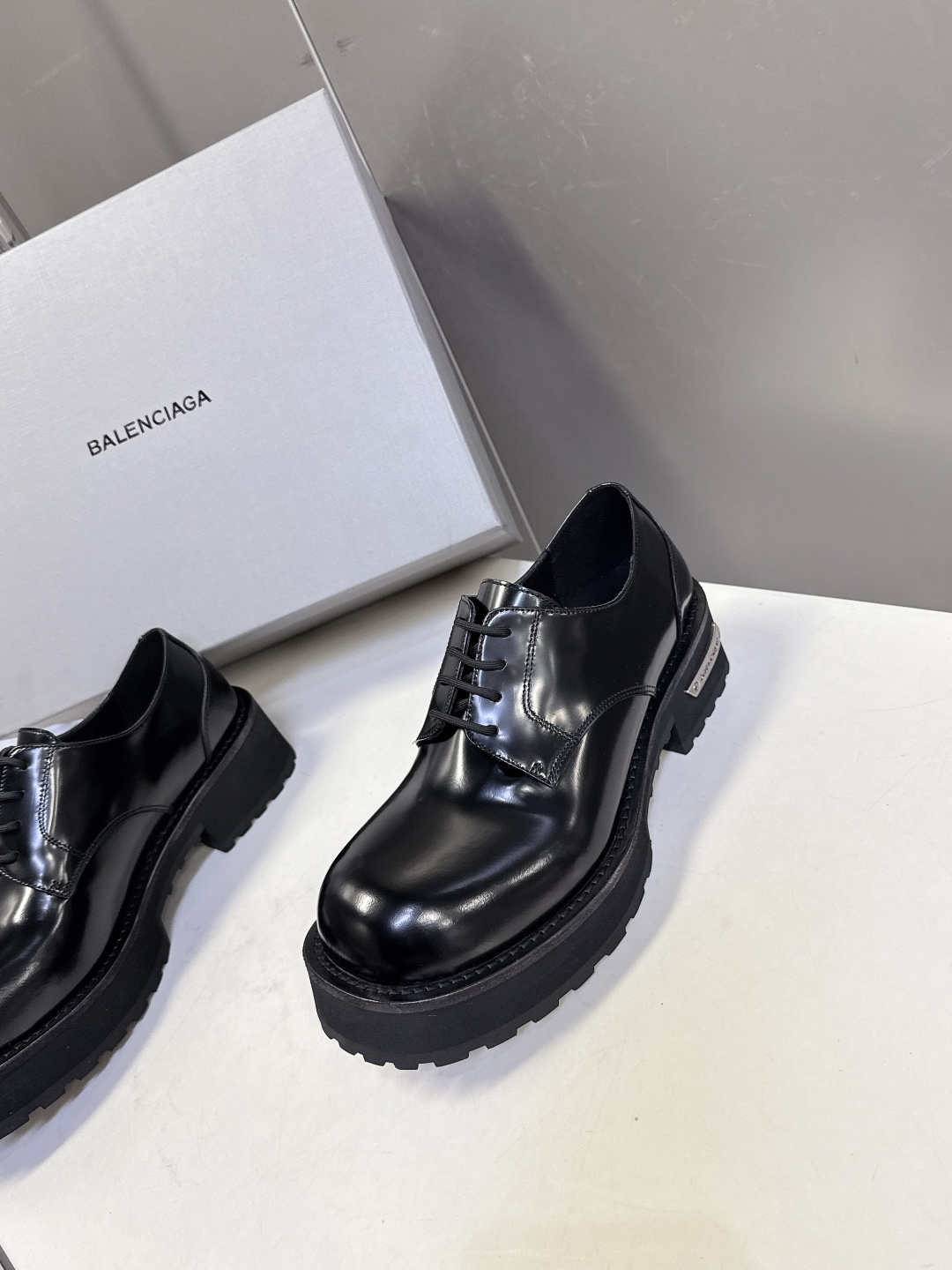 Balenciaga巴黎世家25FW毒液Venom情侣款高筒靴 中筒靴 皮鞋 请认准高版本 这款靴子在设