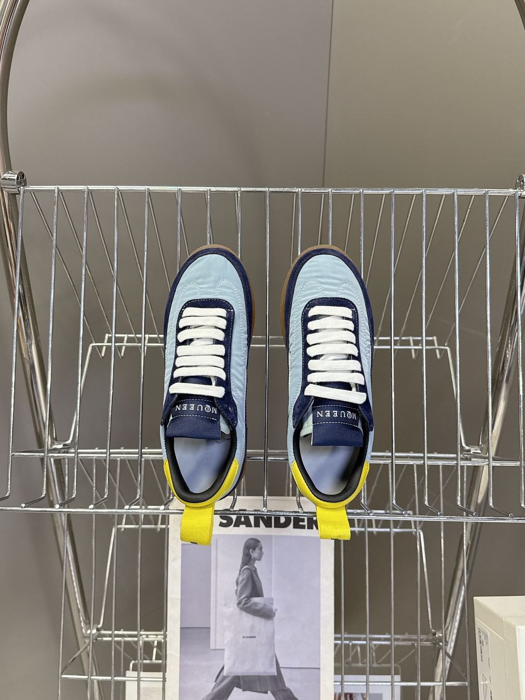 男装➕10 McQueen麦昆春夏最新情侣款 德训鞋 休闲鞋当下最火爆的一款的德训鞋 灵感来自经典复古学