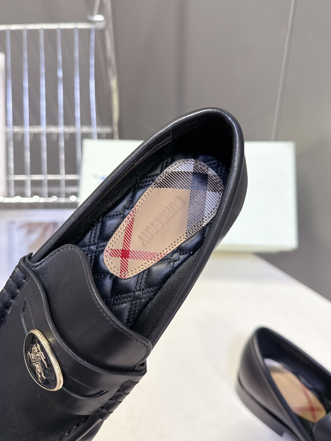 burberry博柏利2026春夏最新款乐福鞋超多明星网红种草 今年超火的皱皮乐福鞋 简简单单的老钱风穿