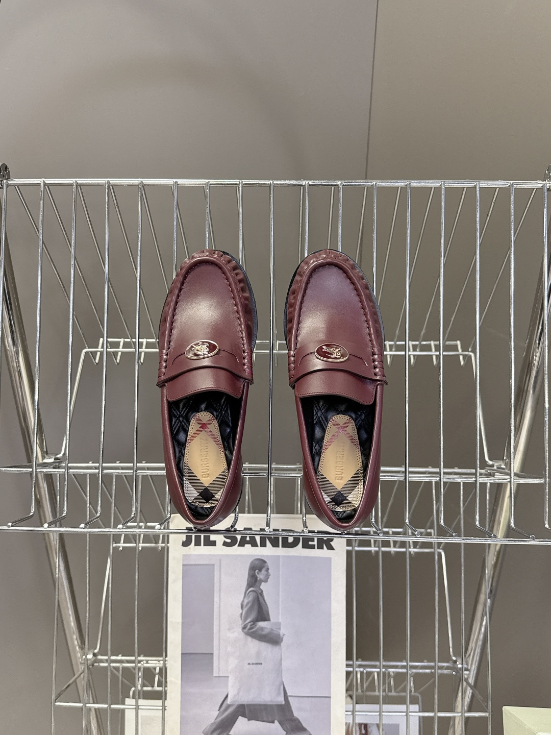 burberry博柏利2026春夏最新款乐福鞋超多明星网红种草 今年超火的皱皮乐福鞋 简简单单的老钱风穿