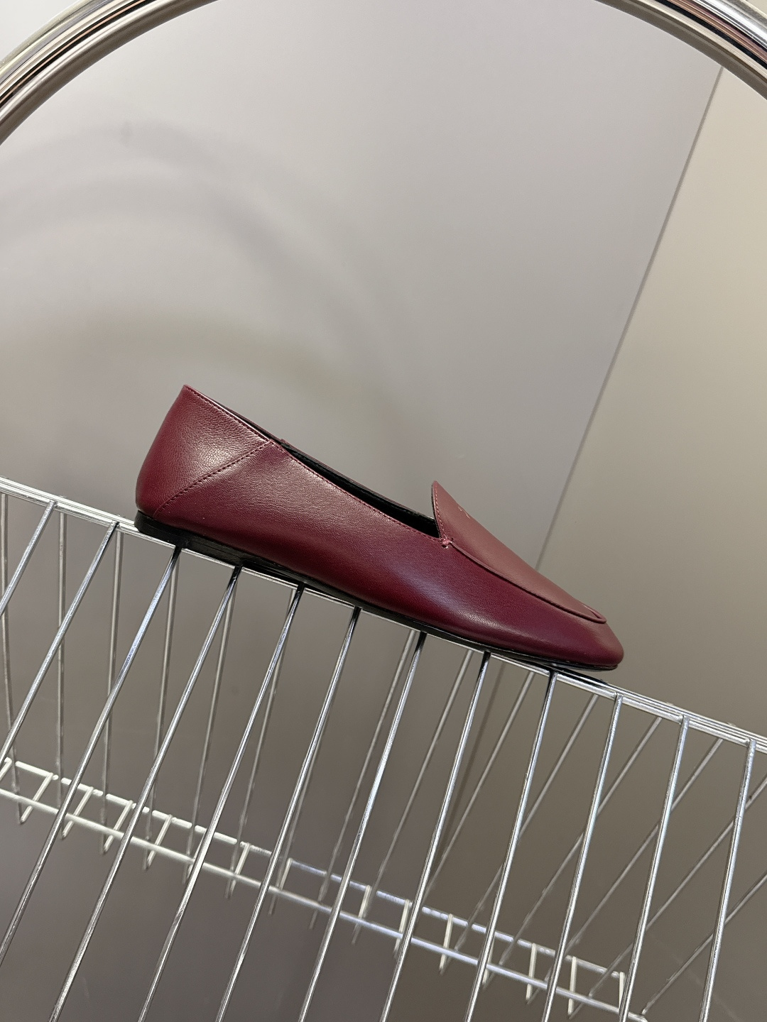 CELINE思琳2026春夏最新款乐福鞋超多明星网红种草 今年超火的乐福鞋 简简单单的老钱风穿搭 妥妥大