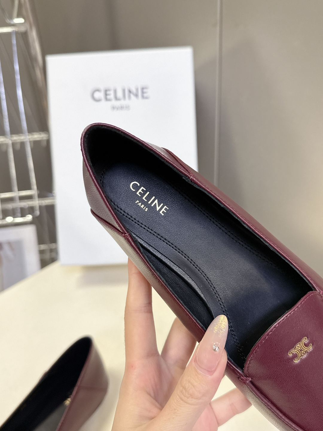 CELINE思琳2026春夏最新款乐福鞋超多明星网红种草 今年超火的乐福鞋 简简单单的老钱风穿搭 妥妥大