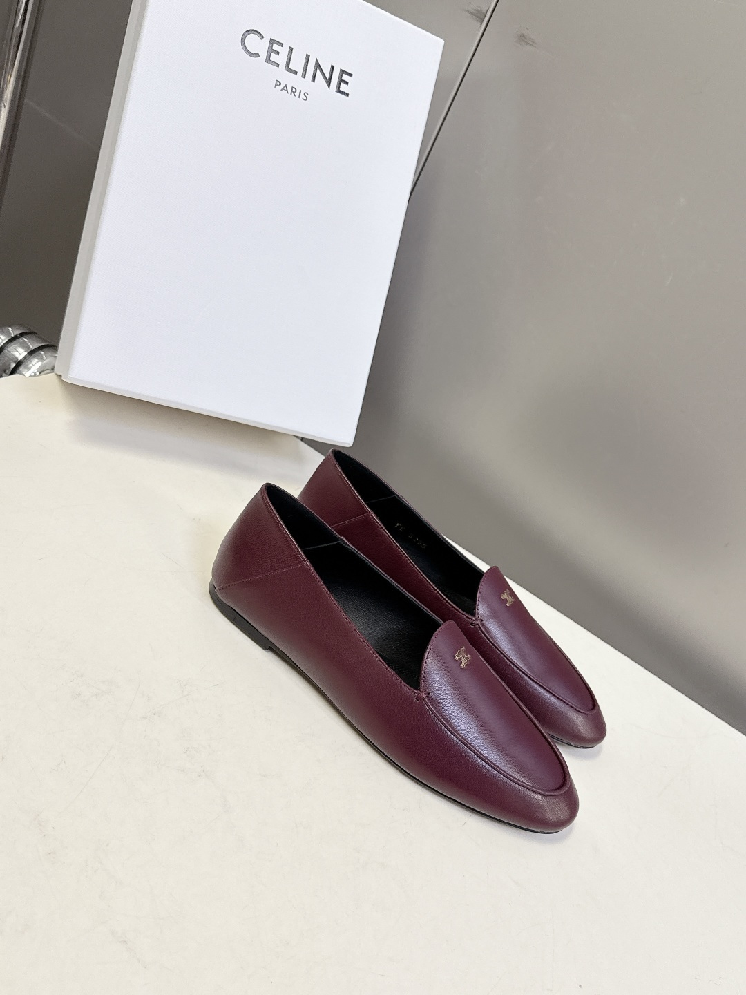 CELINE思琳2026春夏最新款乐福鞋超多明星网红种草 今年超火的乐福鞋 简简单单的老钱风穿搭 妥妥大