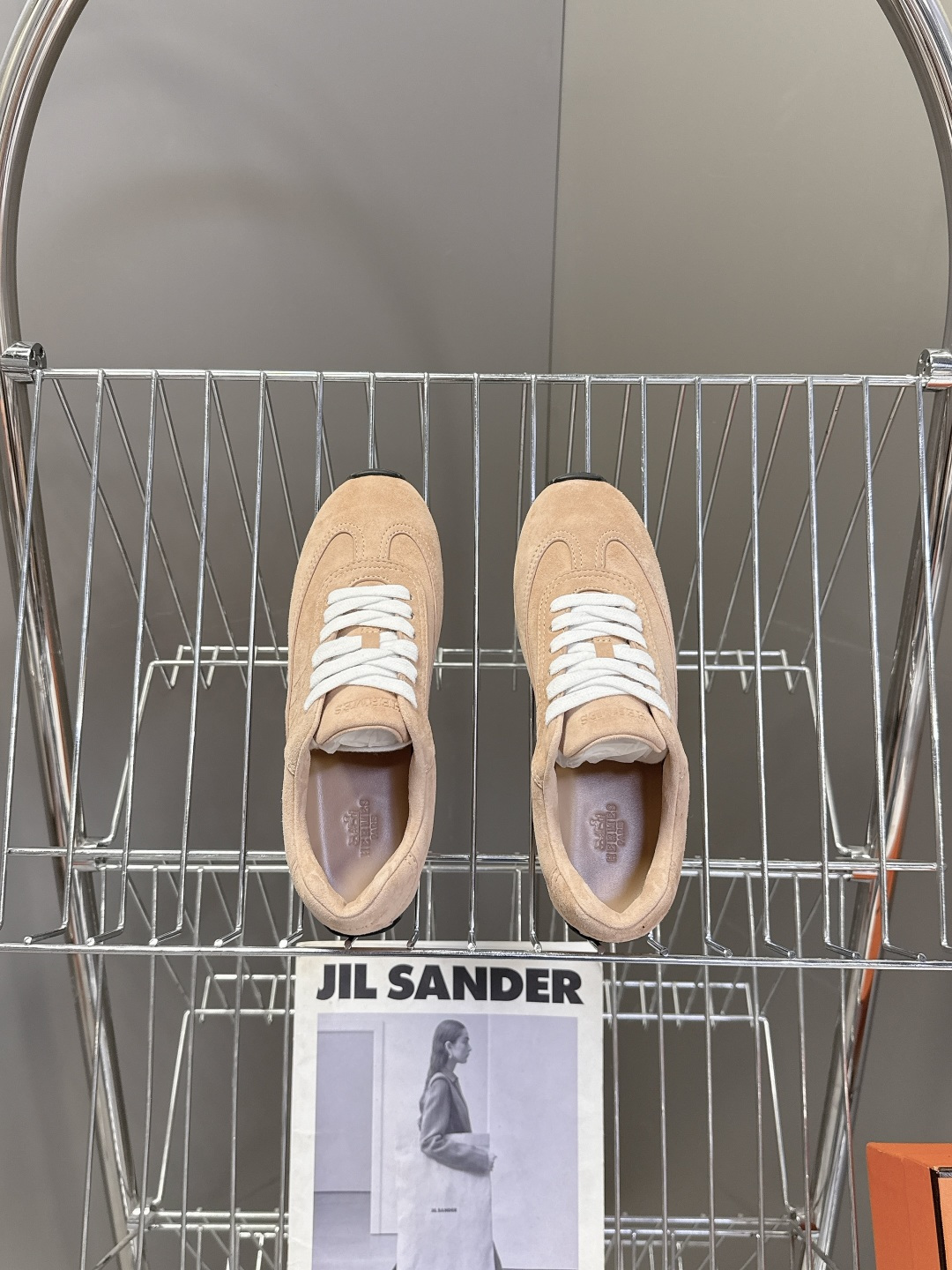 Hermes 爱马仕春夏最新款德训鞋 休闲鞋 超多明星网红种草 专柜非常难配货 采用本质线条的“H斜切”