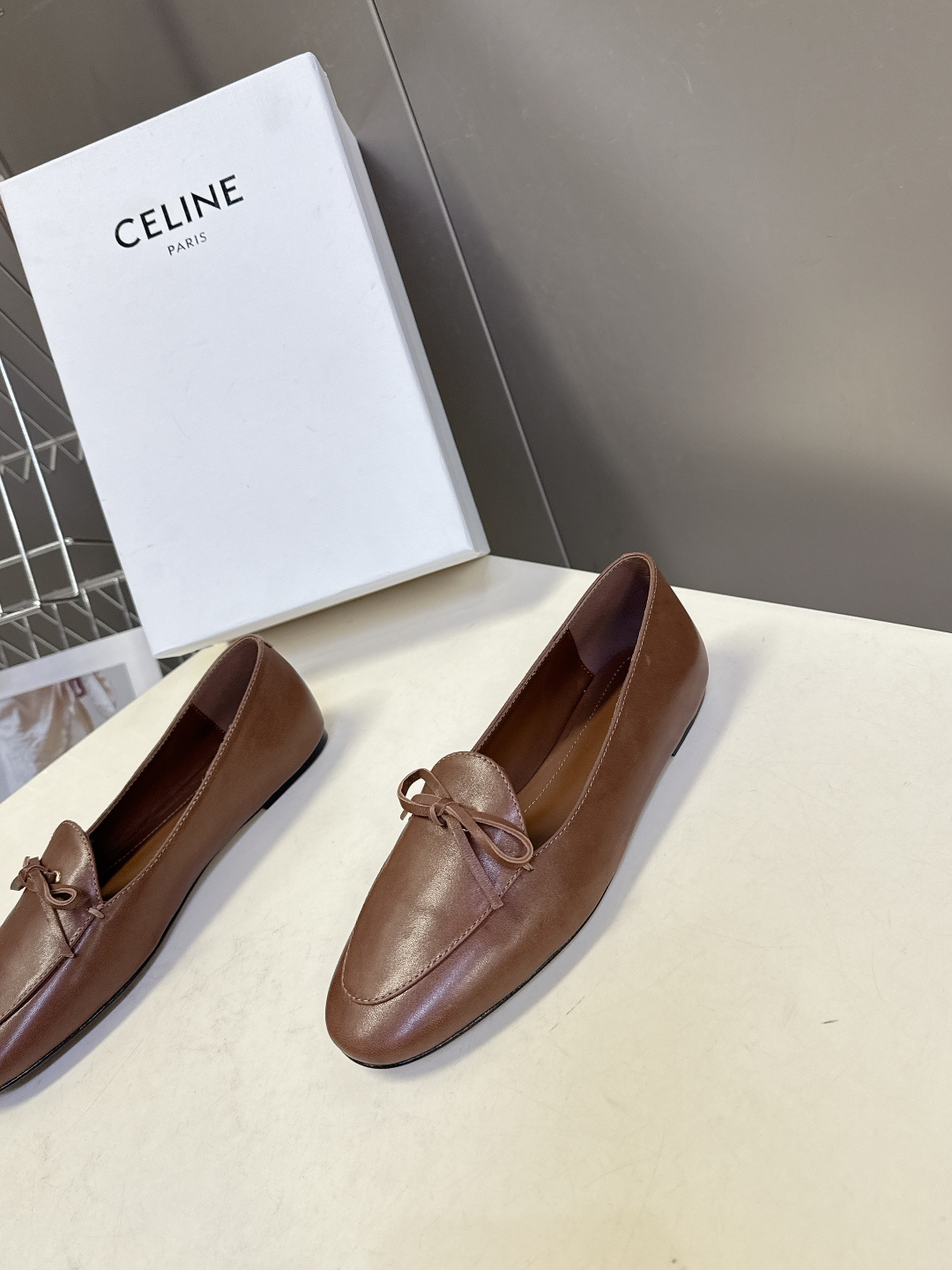 CELINE思琳2026春夏最新款乐福鞋超多明星网红种草 今年超火的乐福鞋 简简单单的老钱风穿搭 妥妥大