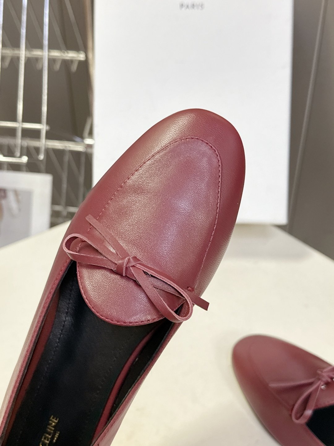 CELINE思琳2026春夏最新款乐福鞋超多明星网红种草 今年超火的乐福鞋 简简单单的老钱风穿搭 妥妥大