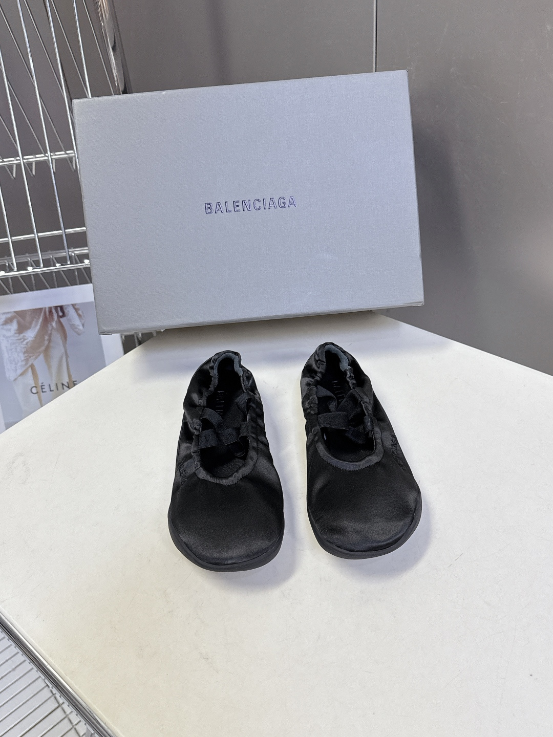 BALENCIAGA巴黎世家芭蕾舞鞋 跳舞鞋 好多明星网红种草 超经典的鞋型设计 永不过时的穿搭 这款芭