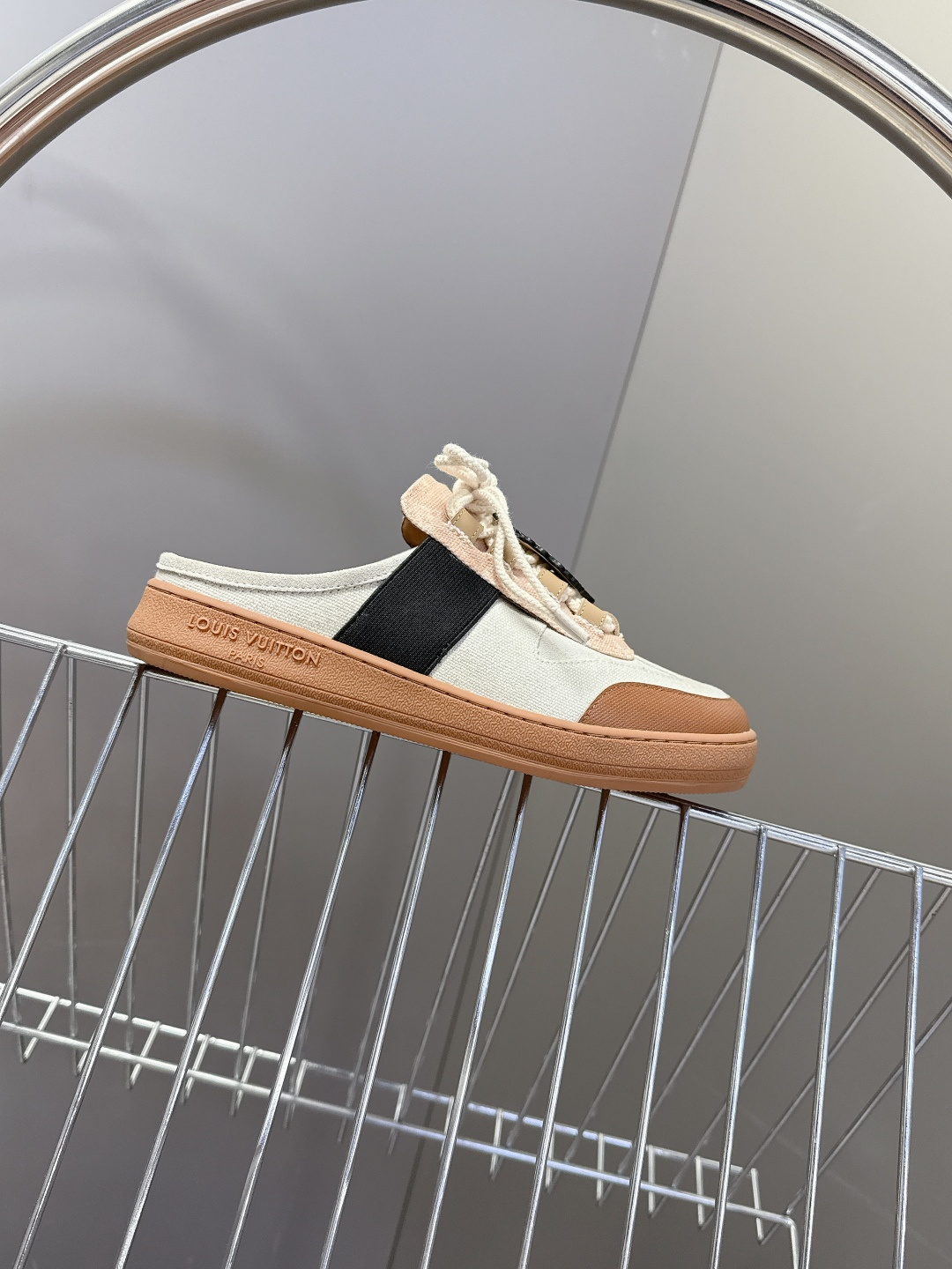 Louis Vuitton 路易威登最新款 半拖休闲鞋 超多明星时尚博主种草 原版购入开发 细节完全对版