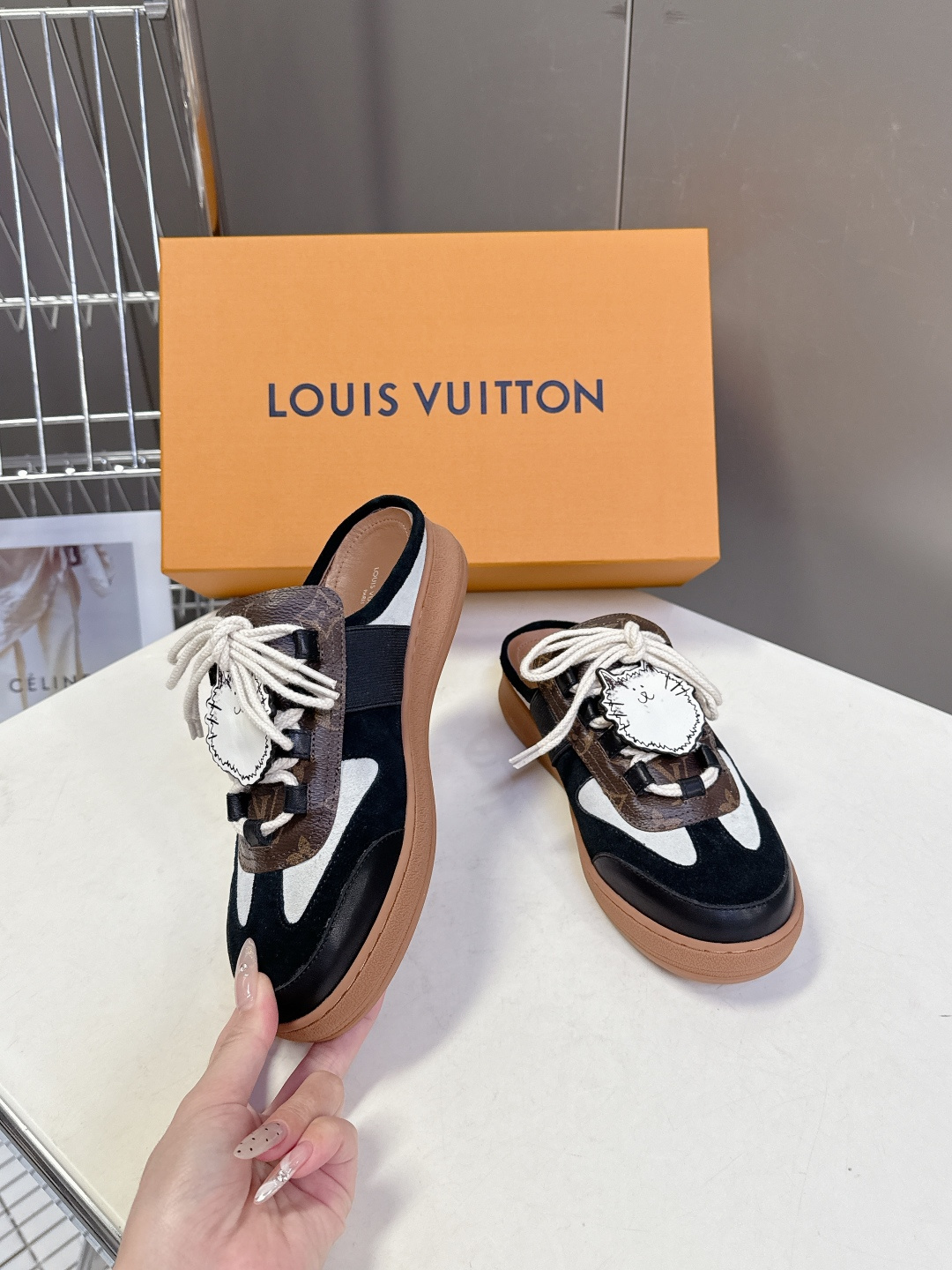 Louis Vuitton 路易威登最新款 半拖休闲鞋 超多明星时尚博主种草 原版购入开发 细节完全对版