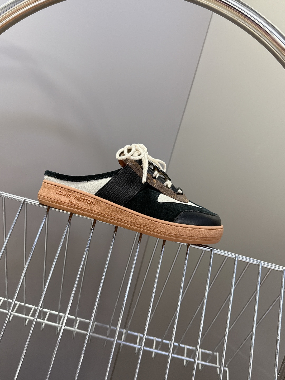 Louis Vuitton 路易威登最新款 半拖休闲鞋 超多明星时尚博主种草 原版购入开发 细节完全对版