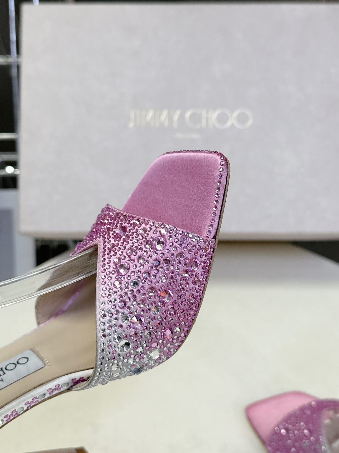 水钻星空🎀JlMMY CHOO🎀摩登鞋履，街拍神器SAE水晶链高跟凉鞋 尖拖系列 幻彩拼色烫钻款 夺目彩