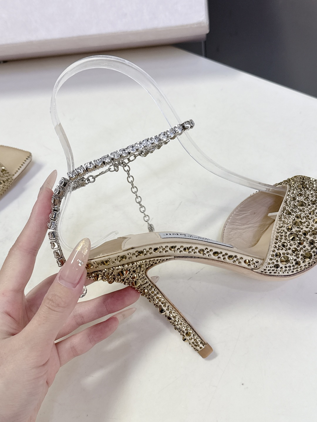 水钻星空🎀JlMMY CHOO🎀摩登鞋履，街拍神器SAE水晶链高跟凉鞋 尖拖系列 幻彩拼色烫钻款 夺目彩