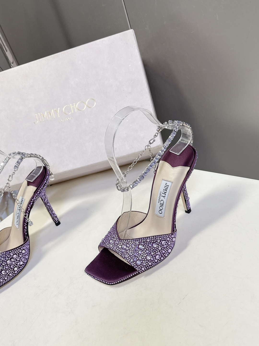 水钻星空🎀JlMMY CHOO🎀摩登鞋履，街拍神器SAE水晶链高跟凉鞋 尖拖系列 幻彩拼色烫钻款 夺目彩