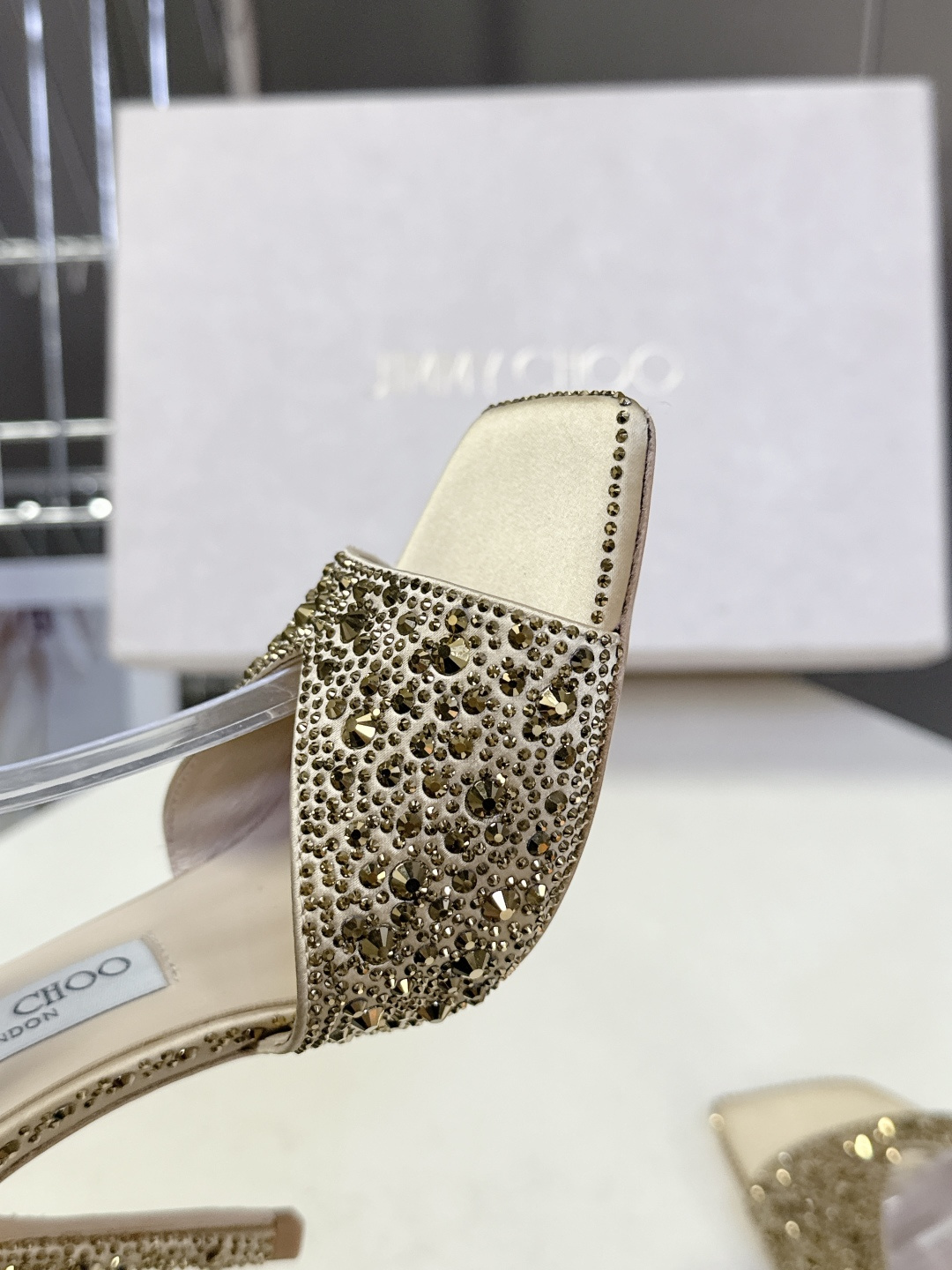 水钻星空🎀JlMMY CHOO🎀摩登鞋履，街拍神器SAE水晶链高跟凉鞋 尖拖系列 幻彩拼色烫钻款 夺目彩