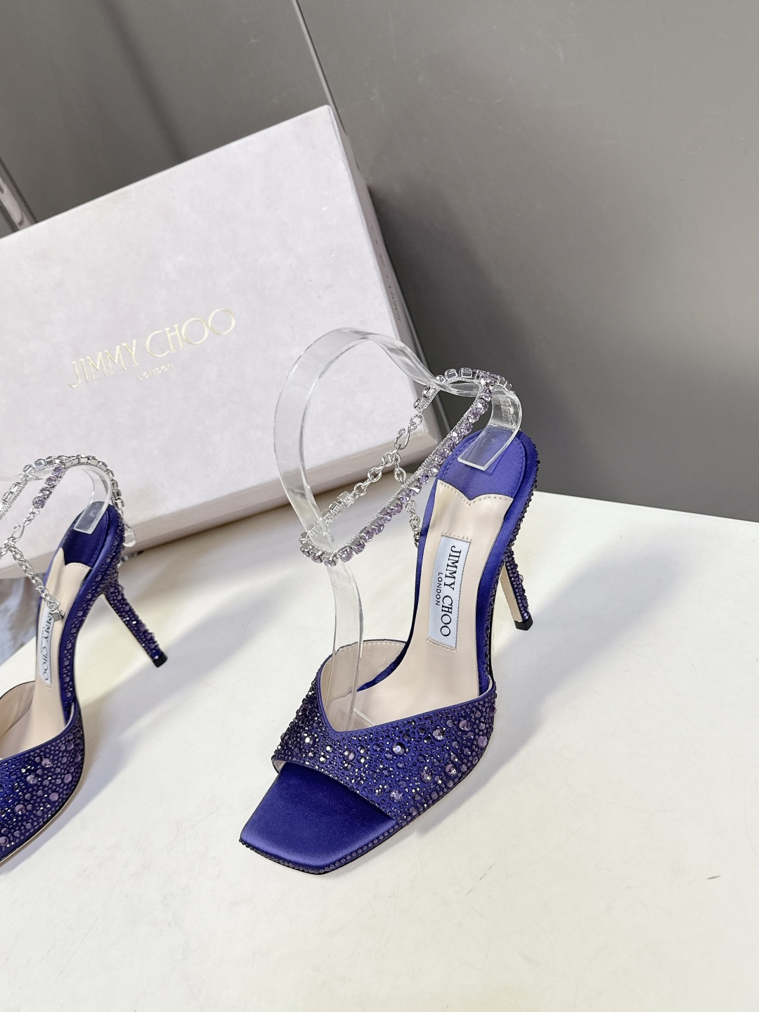 水钻星空🎀JlMMY CHOO🎀摩登鞋履，街拍神器SAE水晶链高跟凉鞋 尖拖系列 幻彩拼色烫钻款 夺目彩