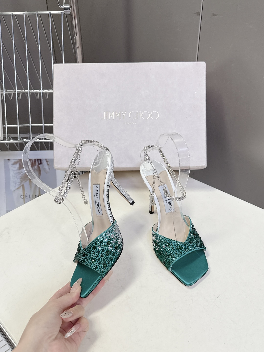 水钻星空🎀JlMMY CHOO🎀摩登鞋履，街拍神器SAE水晶链高跟凉鞋 尖拖系列 幻彩拼色烫钻款 夺目彩