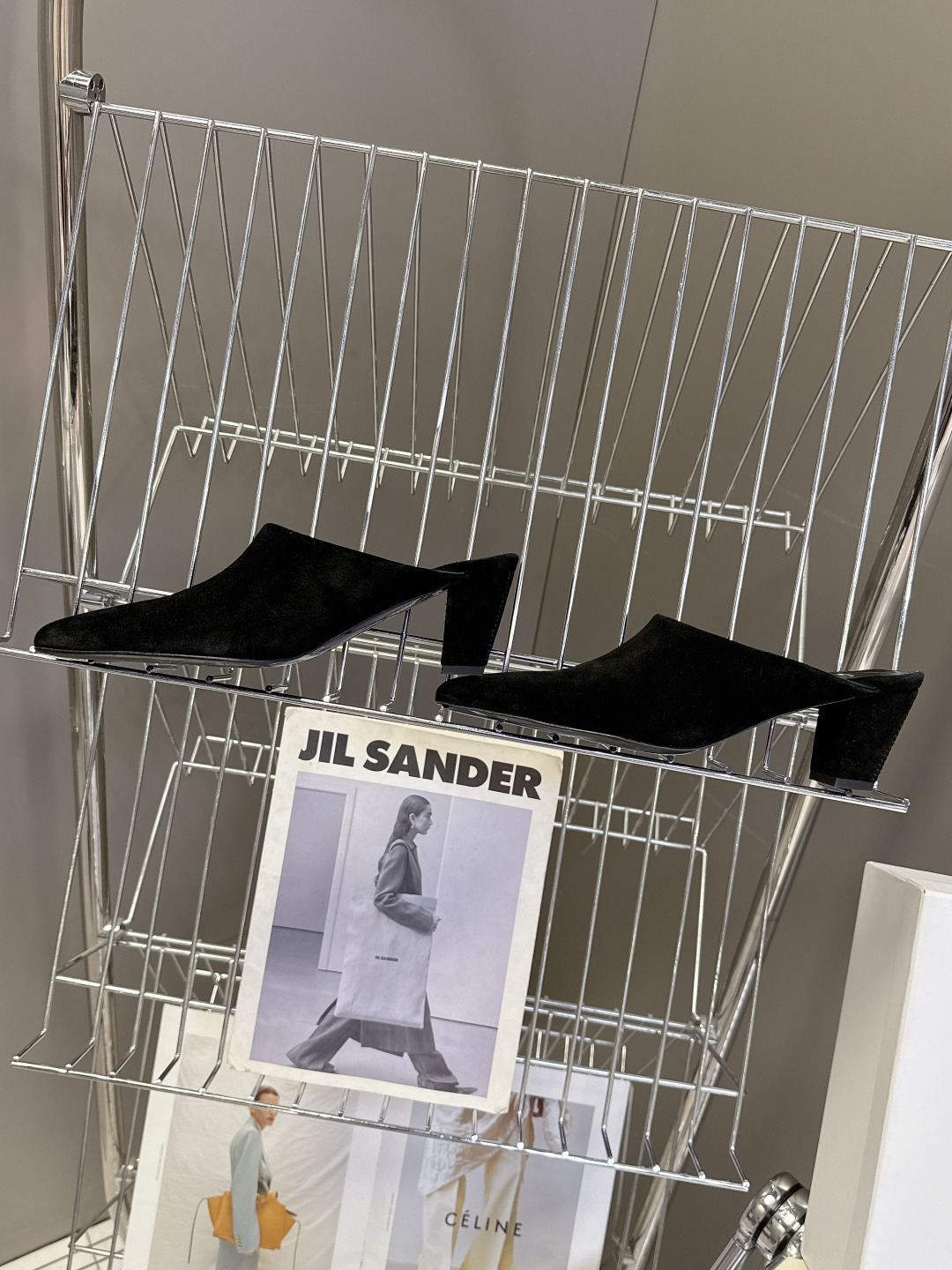 carven2026春夏最新老钱风时装鞋 超多明星时尚博主种草 carven的设计风格通常以经典简约为主