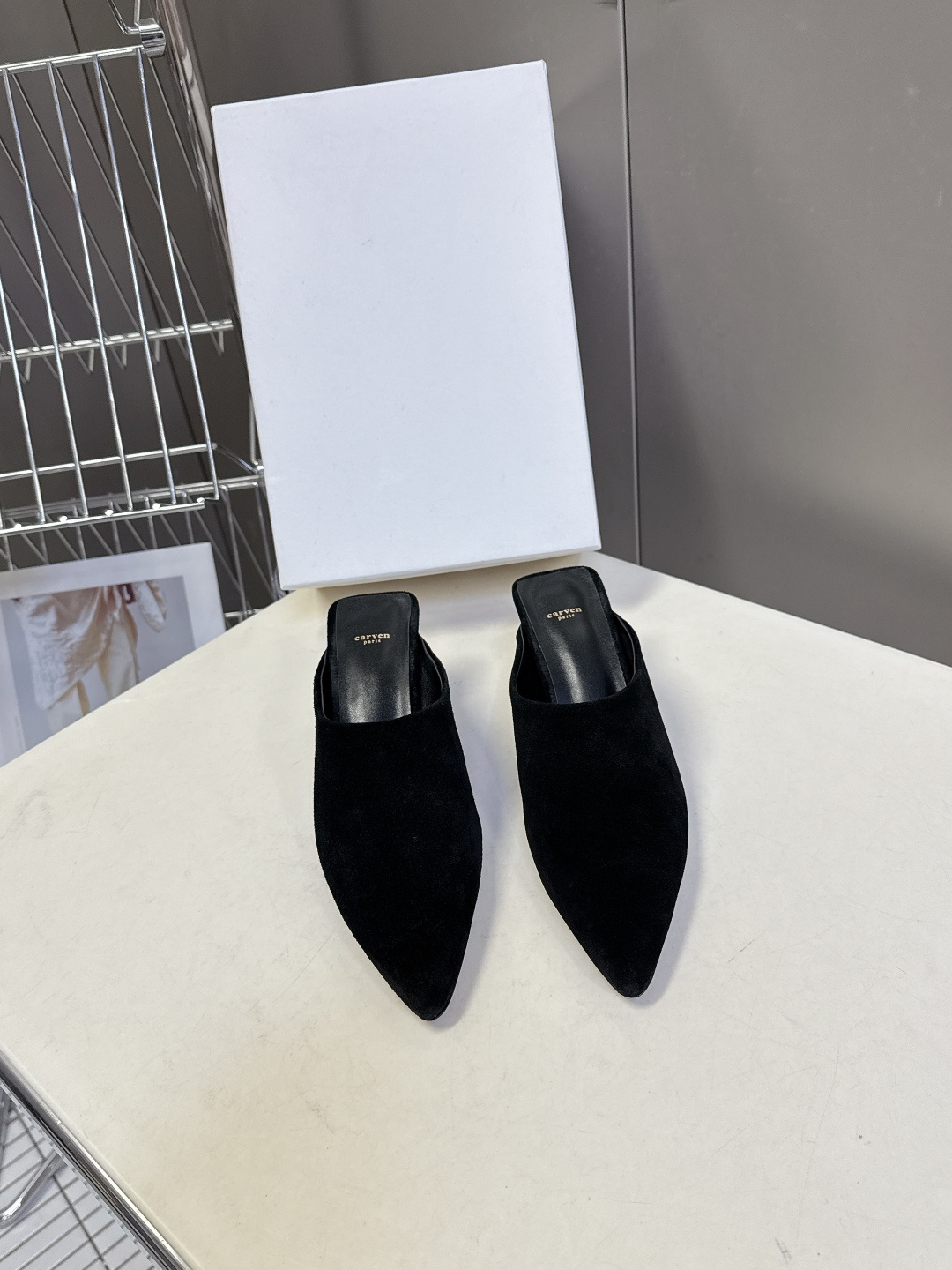 carven2026春夏最新老钱风时装鞋 超多明星时尚博主种草 carven的设计风格通常以经典简约为主
