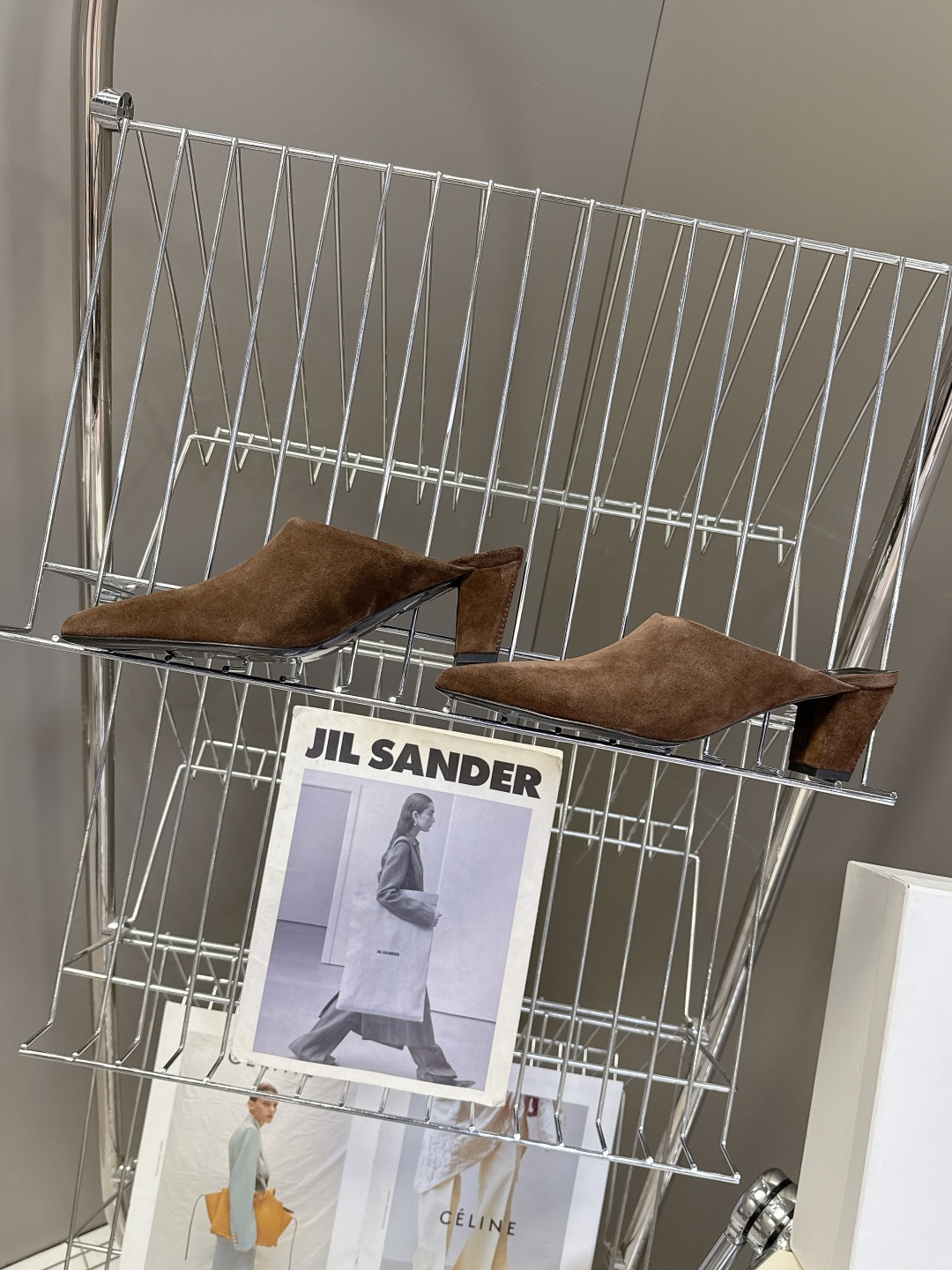 carven2026春夏最新老钱风时装鞋 超多明星时尚博主种草 carven的设计风格通常以经典简约为主