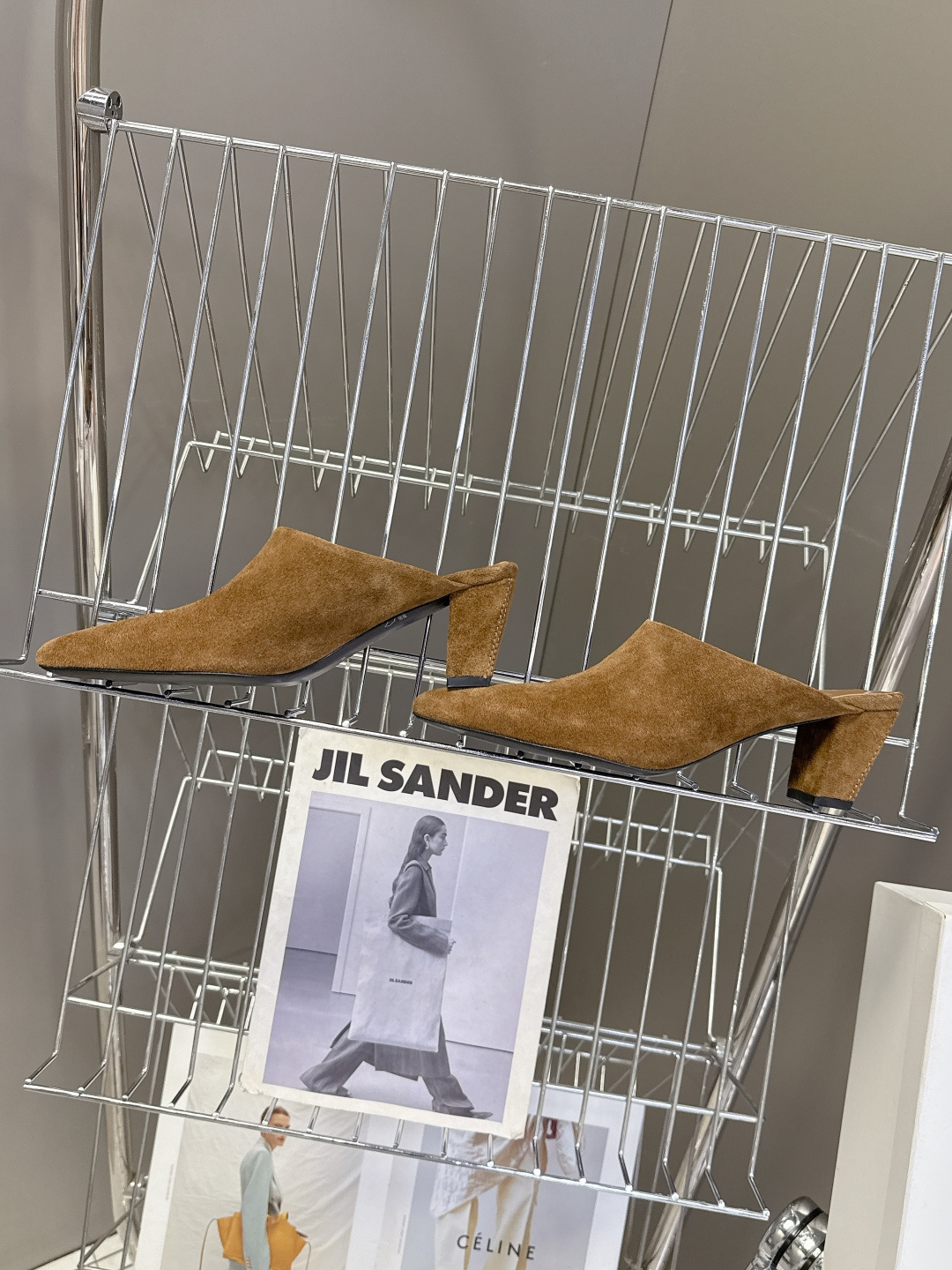 carven2026春夏最新老钱风时装鞋 超多明星时尚博主种草 carven的设计风格通常以经典简约为主