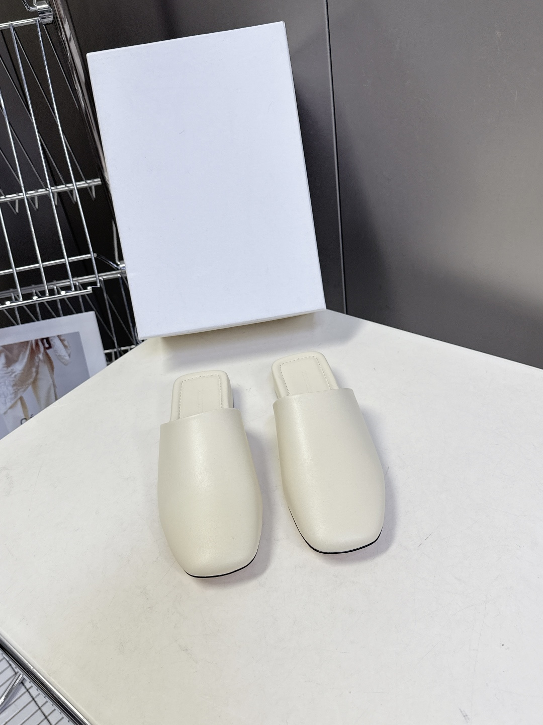 Phoebe Philo2026春夏最新款半拖鞋超多明星网红种草今年超火的品牌 Phoebe Philo