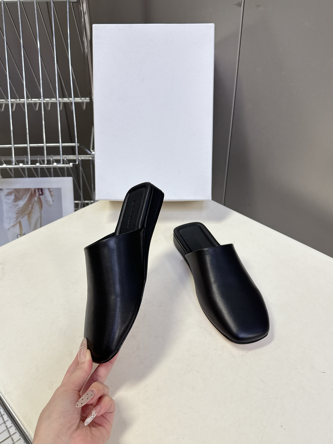 Phoebe Philo2026春夏最新款半拖鞋超多明星网红种草今年超火的品牌 Phoebe Philo