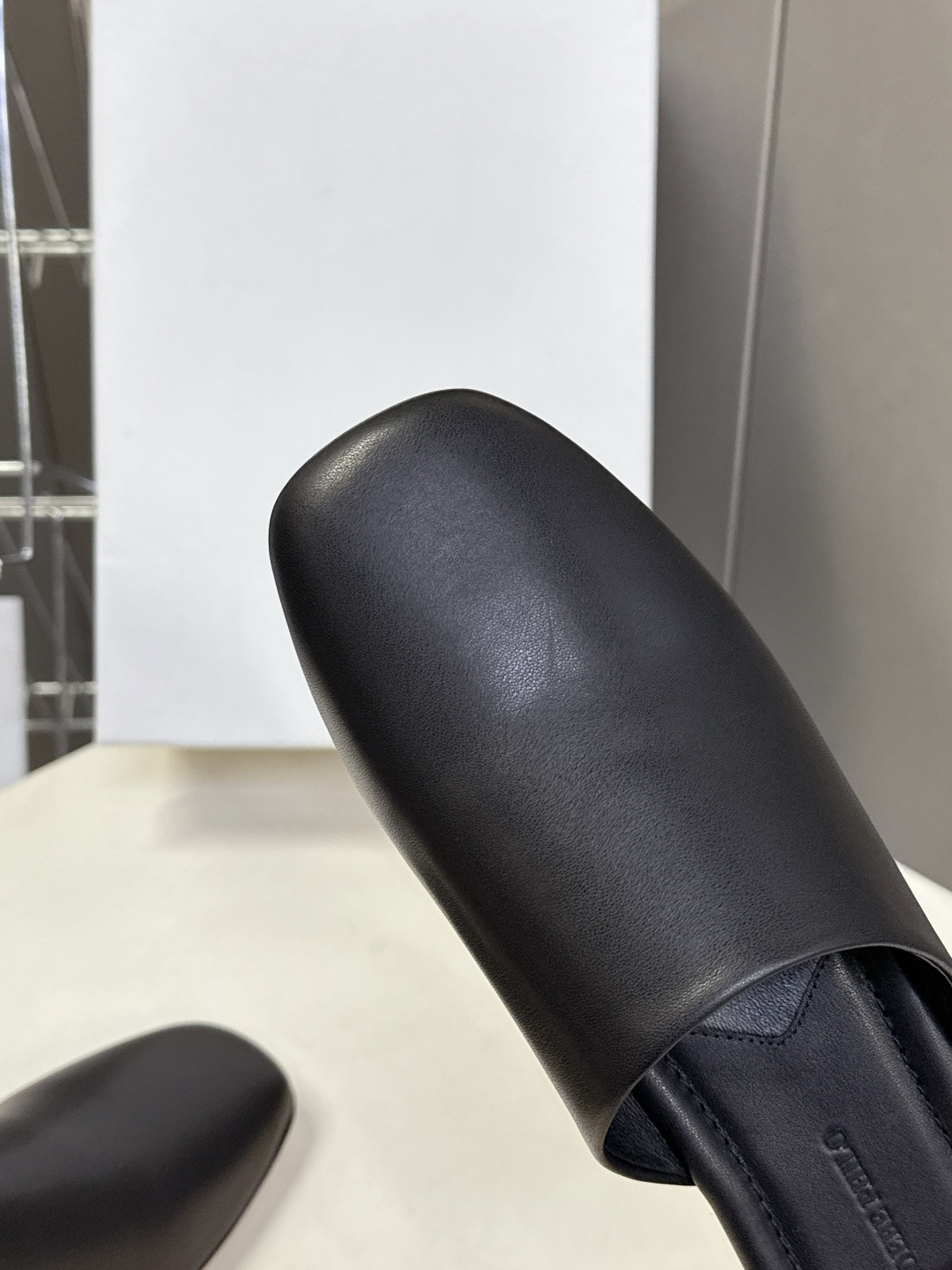 Phoebe Philo2026春夏最新款半拖鞋超多明星网红种草今年超火的品牌 Phoebe Philo