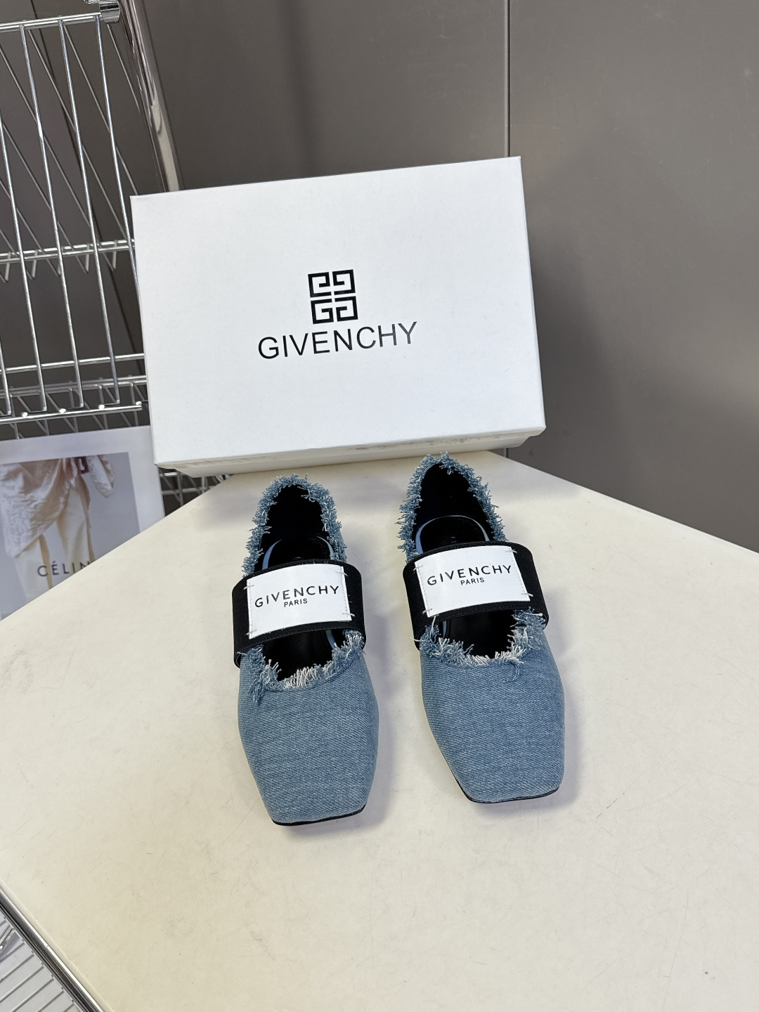 Givenchy纪梵希章若楠同款Sliced Square方头芭蕾舞平底鞋超多明星时尚博主种草 裁切方头