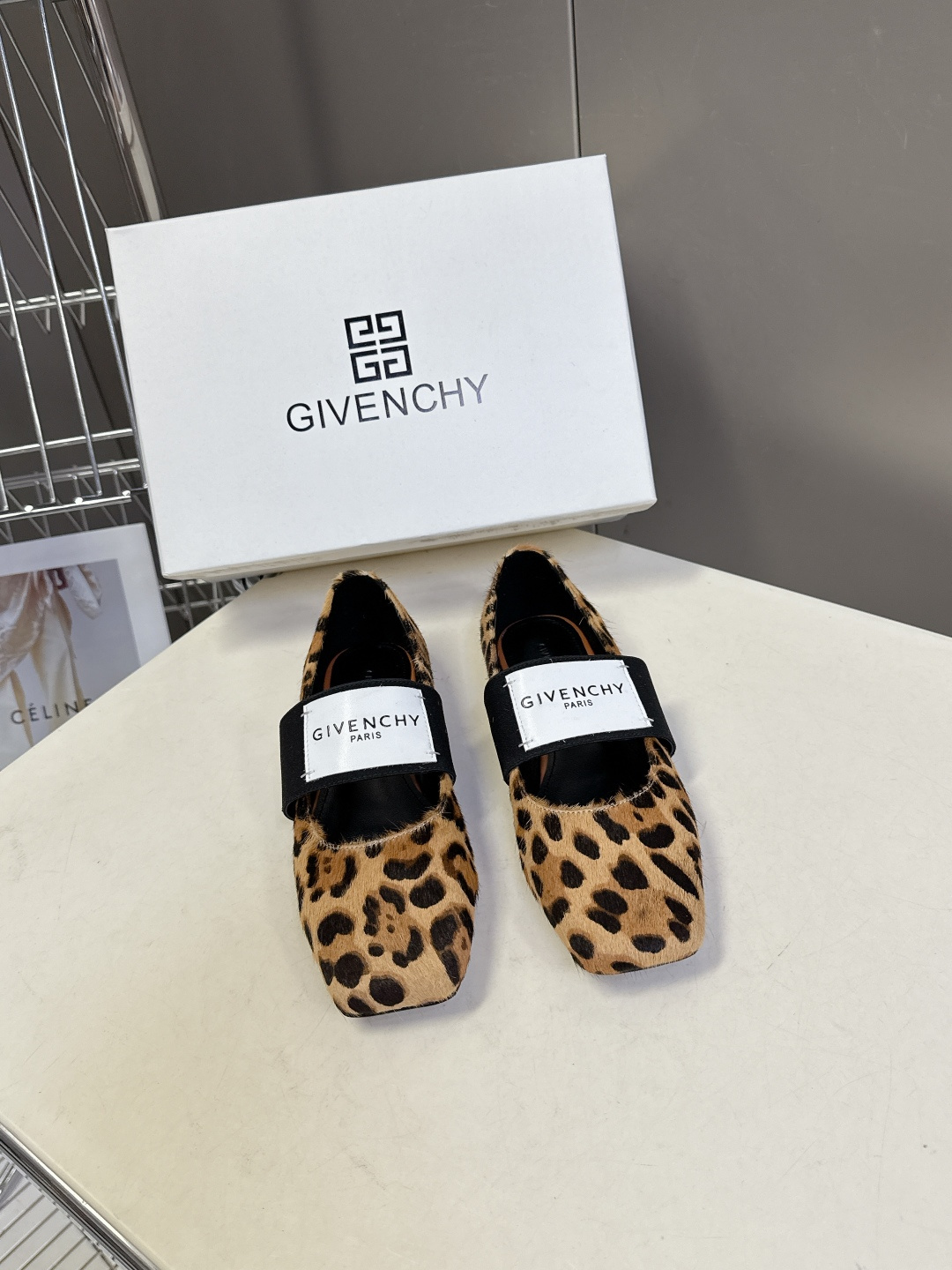 Givenchy纪梵希章若楠同款Sliced Square方头芭蕾舞平底鞋超多明星时尚博主种草 裁切方头