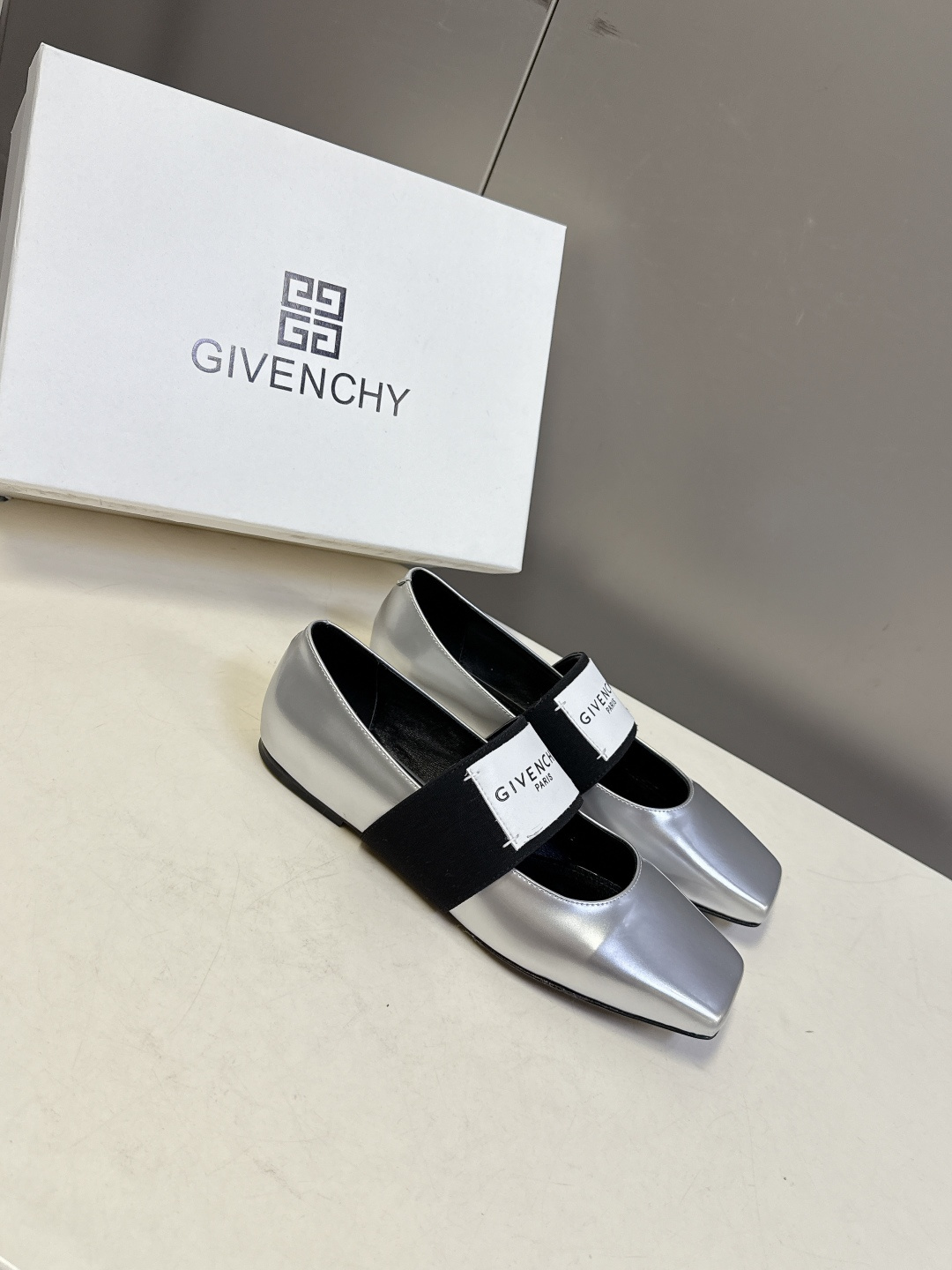 Givenchy纪梵希章若楠同款Sliced Square方头芭蕾舞平底鞋超多明星时尚博主种草 裁切方头