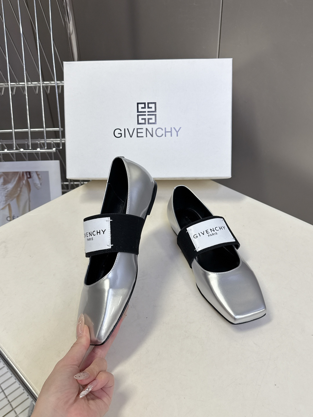 Givenchy纪梵希章若楠同款Sliced Square方头芭蕾舞平底鞋超多明星时尚博主种草 裁切方头