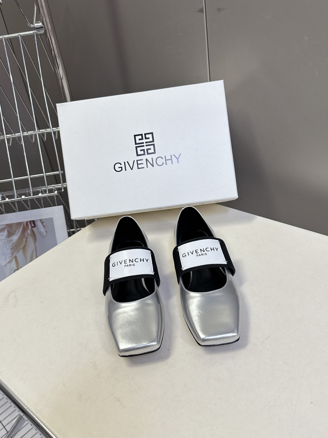 Givenchy纪梵希章若楠同款Sliced Square方头芭蕾舞平底鞋超多明星时尚博主种草 裁切方头