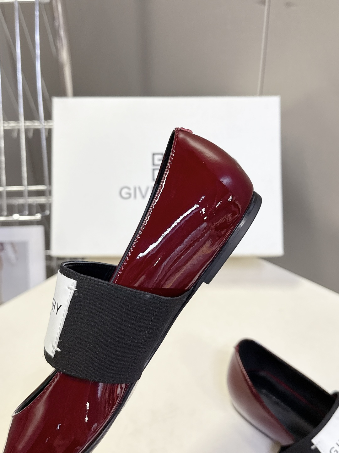 Givenchy纪梵希章若楠同款Sliced Square方头芭蕾舞平底鞋超多明星时尚博主种草 裁切方头