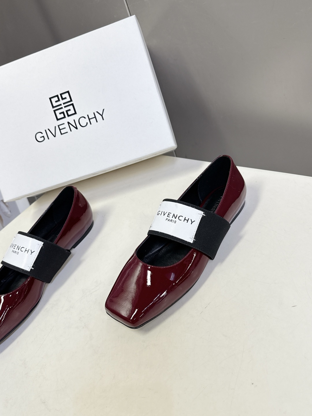 Givenchy纪梵希章若楠同款Sliced Square方头芭蕾舞平底鞋超多明星时尚博主种草 裁切方头