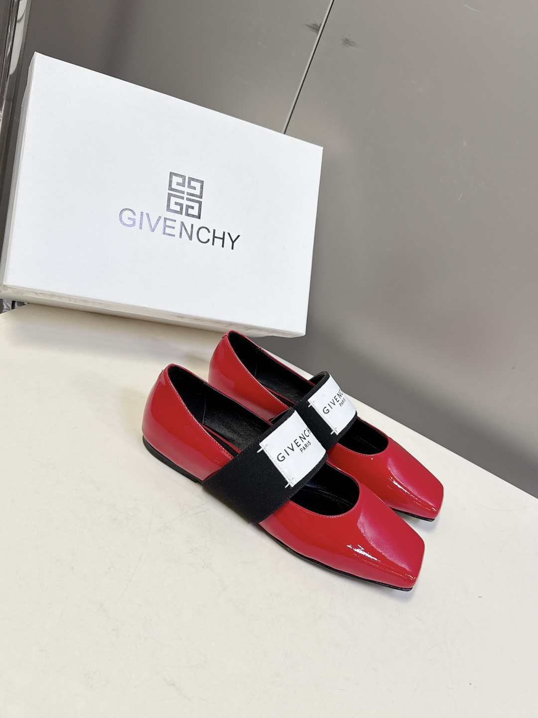 Givenchy纪梵希章若楠同款Sliced Square方头芭蕾舞平底鞋超多明星时尚博主种草 裁切方头