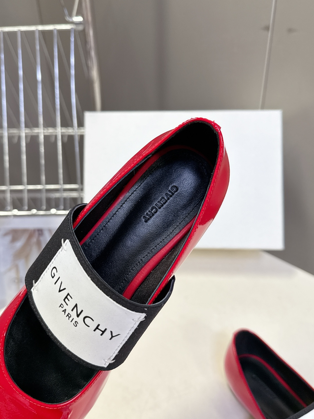 Givenchy纪梵希章若楠同款Sliced Square方头芭蕾舞平底鞋超多明星时尚博主种草 裁切方头