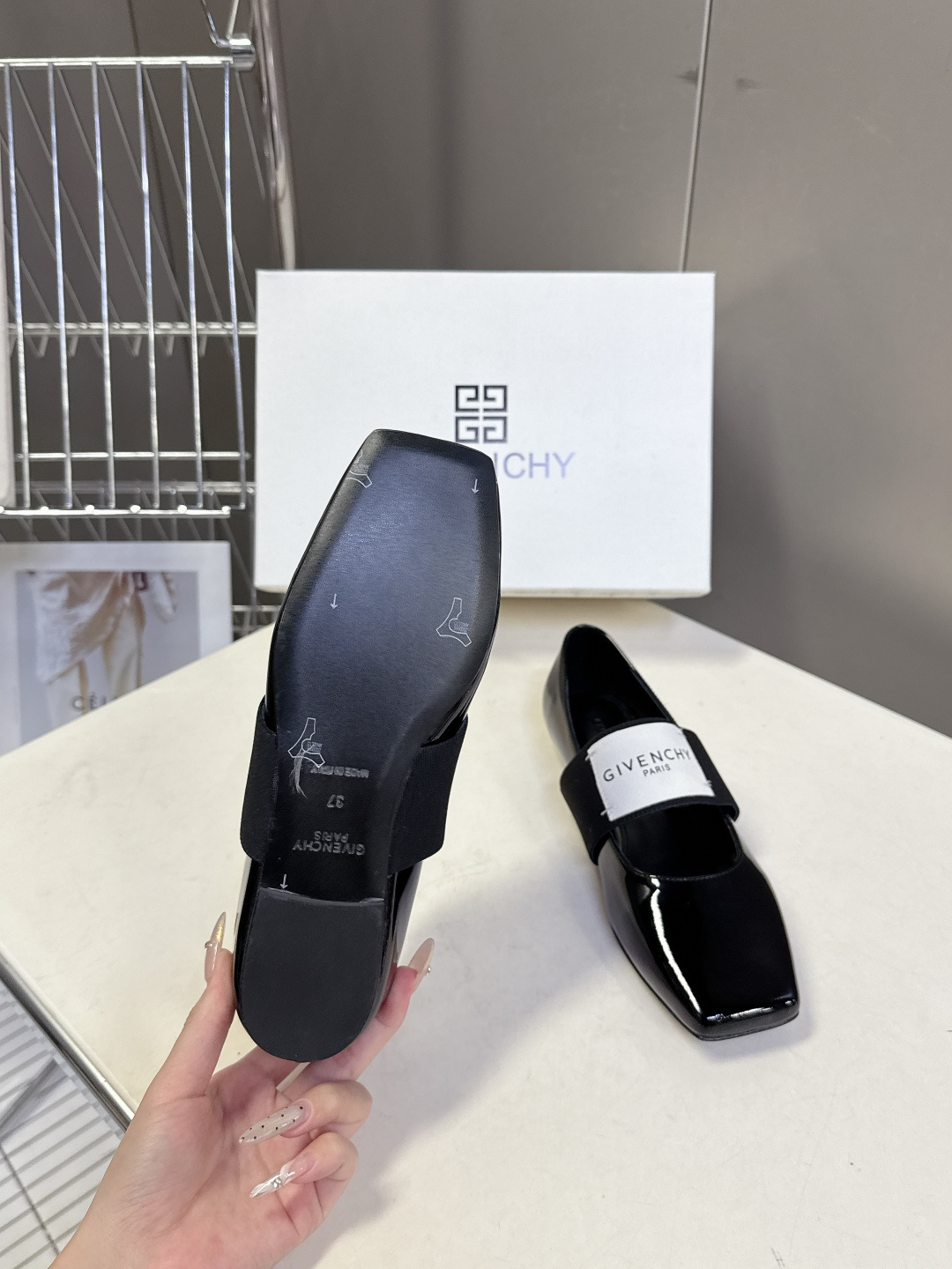 Givenchy纪梵希章若楠同款Sliced Square方头芭蕾舞平底鞋超多明星时尚博主种草 裁切方头