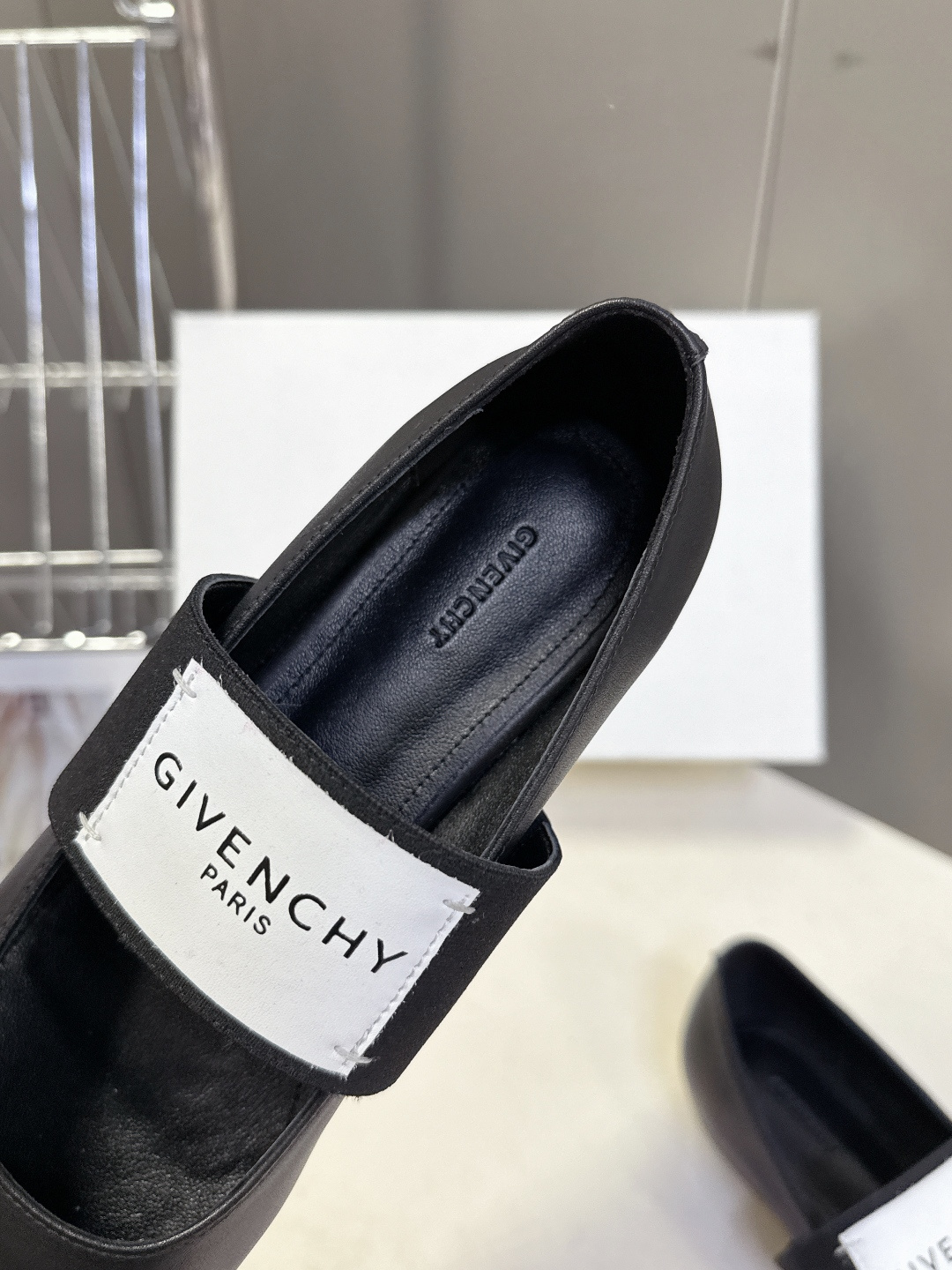 Givenchy纪梵希章若楠同款Sliced Square方头芭蕾舞平底鞋超多明星时尚博主种草 裁切方头