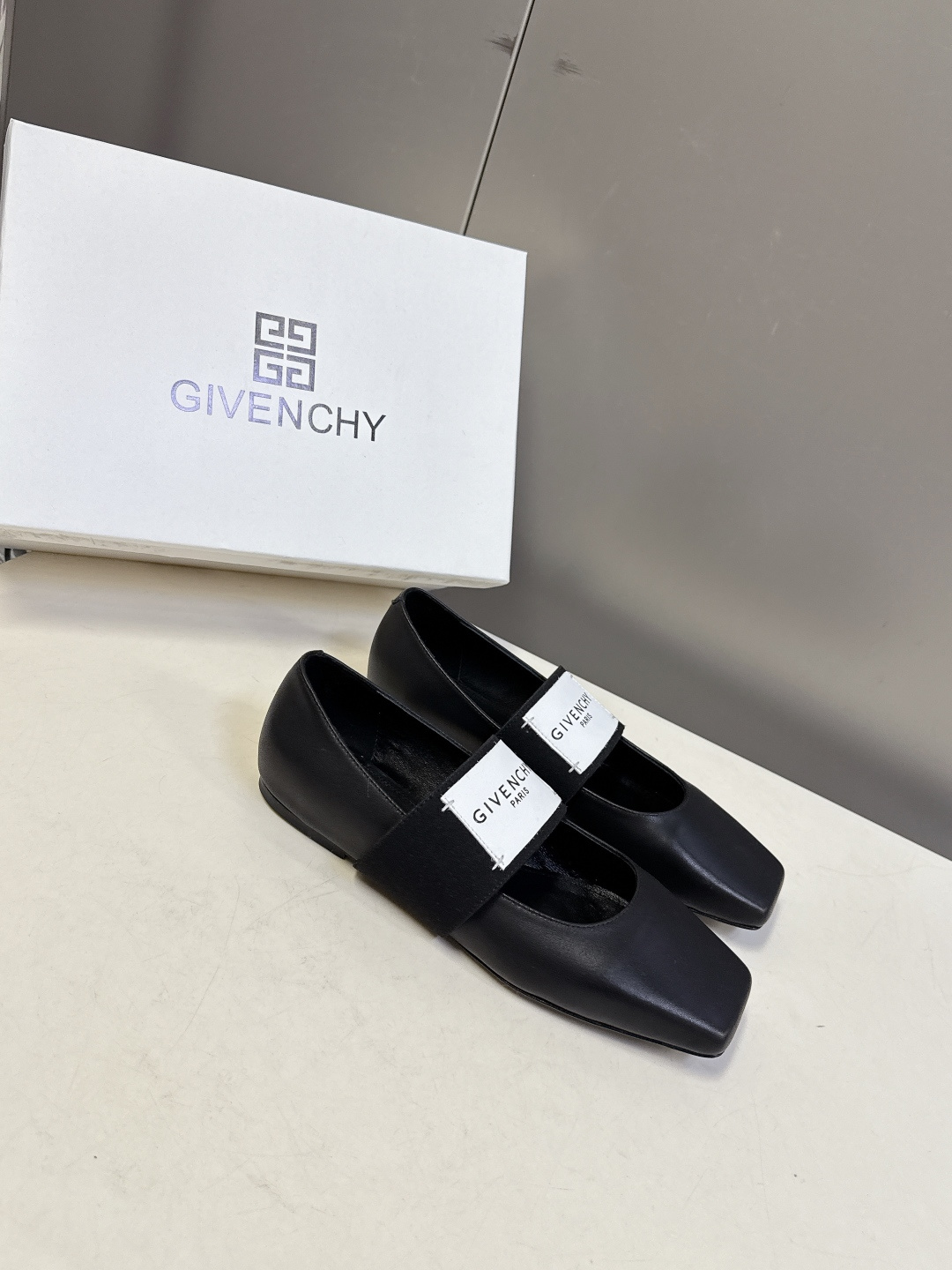 Givenchy纪梵希章若楠同款Sliced Square方头芭蕾舞平底鞋超多明星时尚博主种草 裁切方头