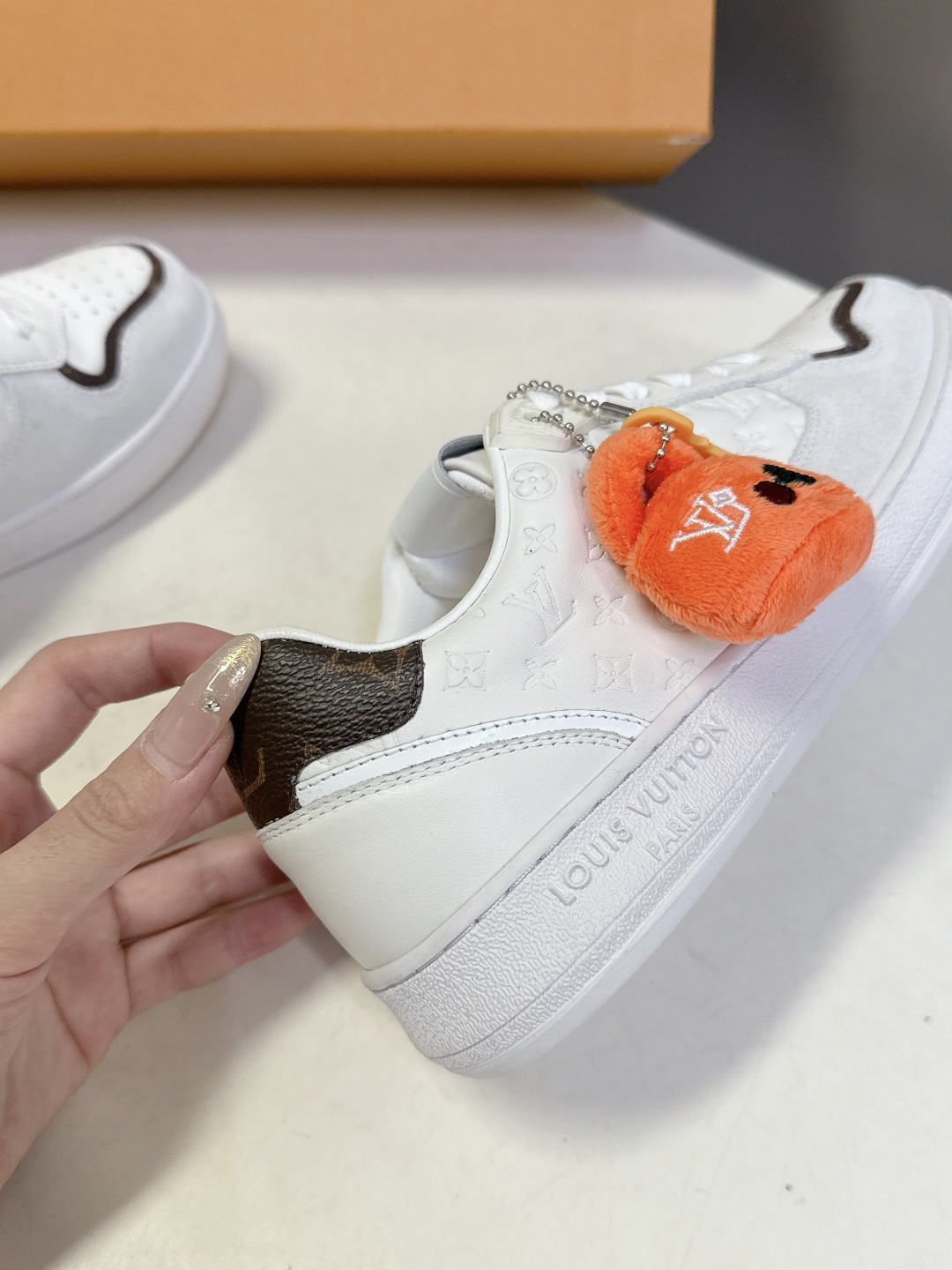 路易威登LV春夏新款运动德训鞋 专柜一鞋难求 每个店铺配额有限 超多网红时装博主种草 原版购入开发 完美