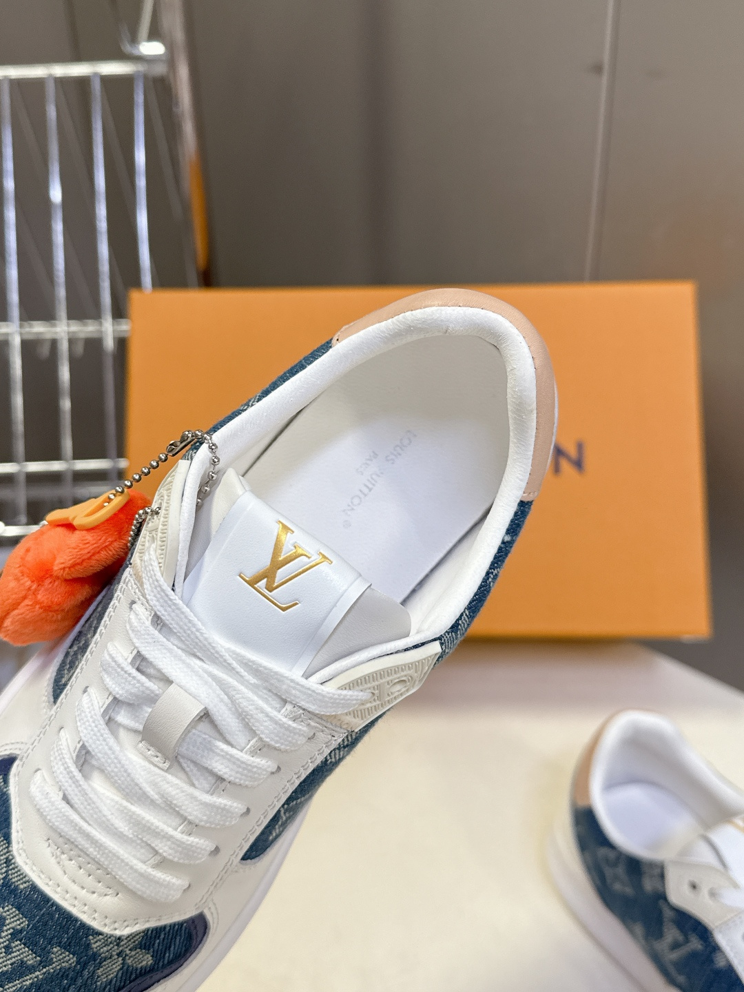 路易威登LV春夏新款运动德训鞋 专柜一鞋难求 每个店铺配额有限 超多网红时装博主种草 原版购入开发 完美