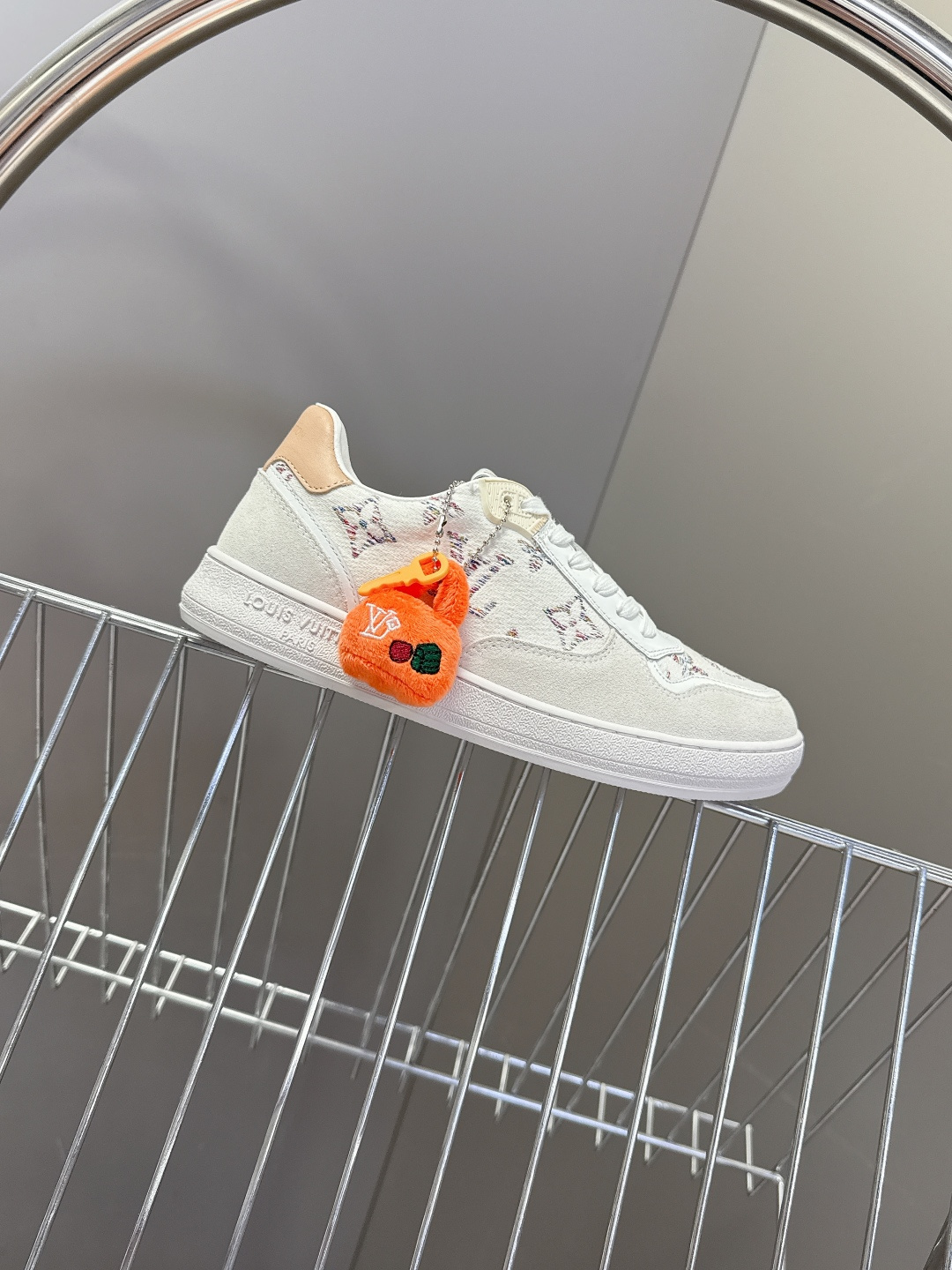 路易威登LV春夏新款运动德训鞋 专柜一鞋难求 每个店铺配额有限 超多网红时装博主种草 原版购入开发 完美