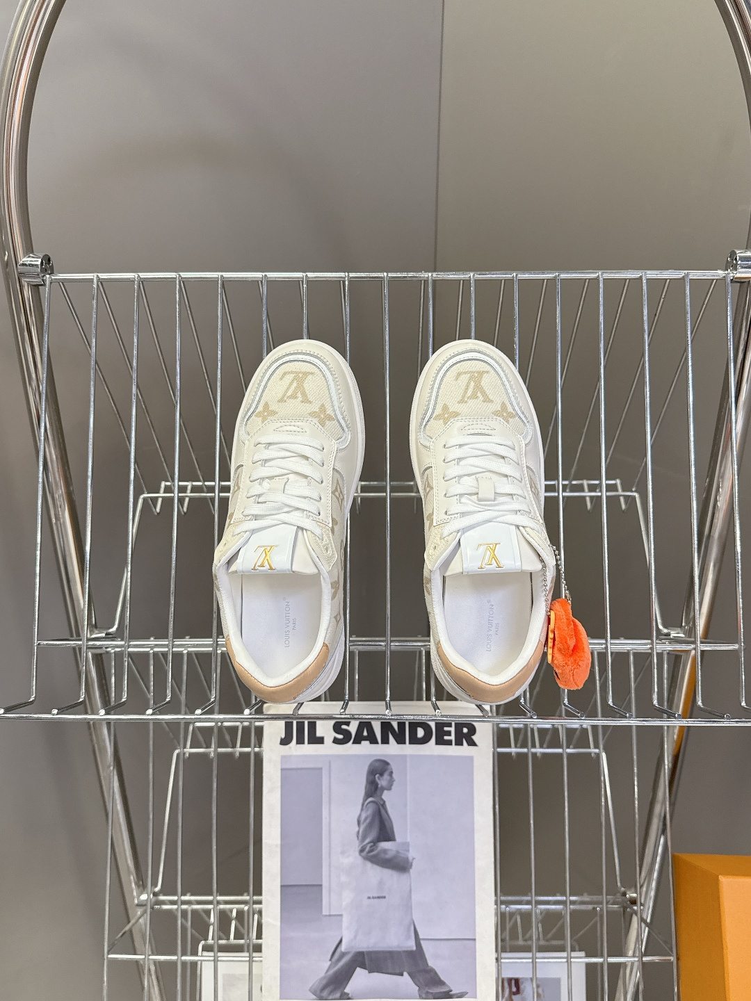 路易威登LV春夏新款运动德训鞋 专柜一鞋难求 每个店铺配额有限 超多网红时装博主种草 原版购入开发 完美